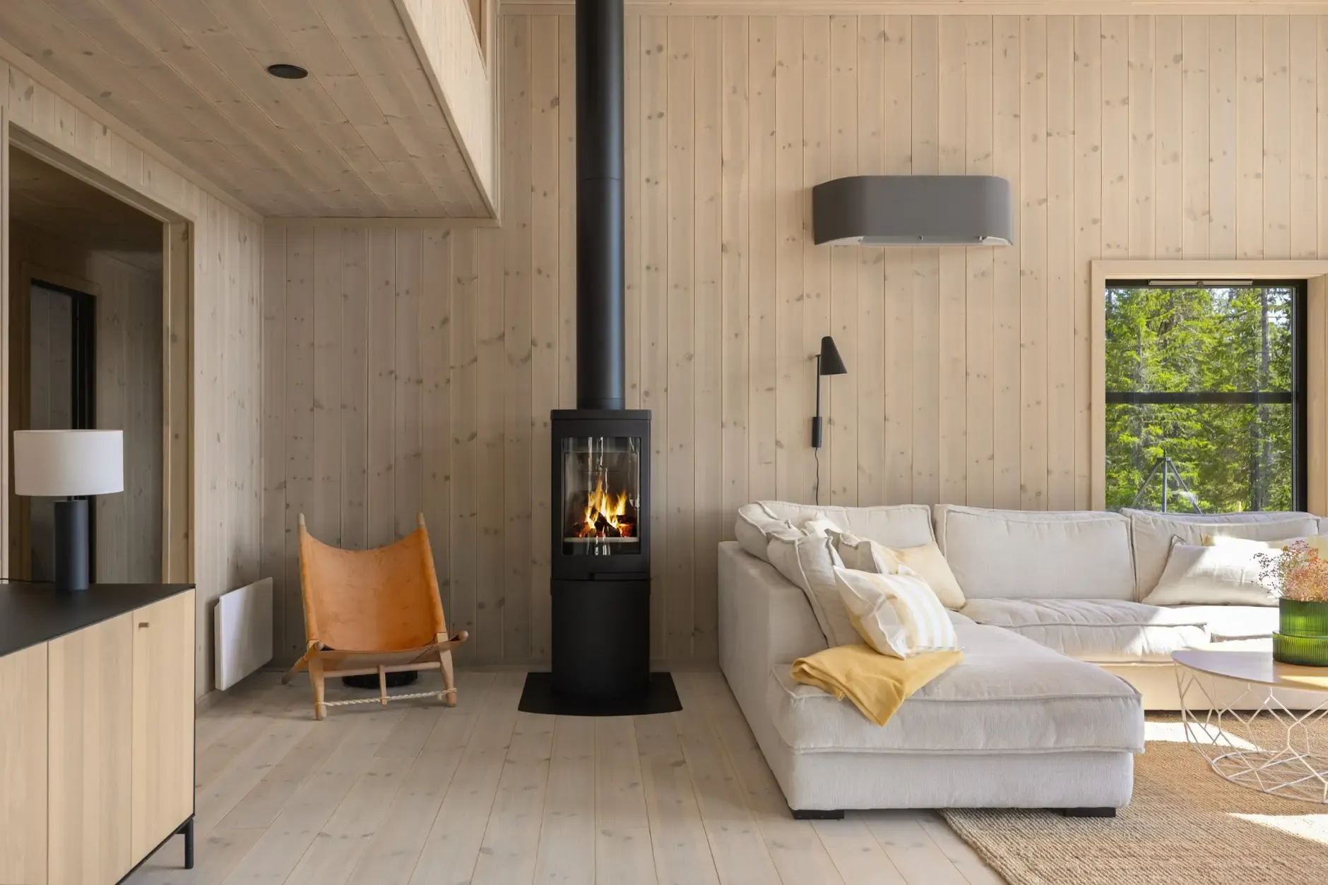 Contemporary 3-Bedroom Country House with Terrace in Norway's Scenic Innlandet - View image 8 of 49
