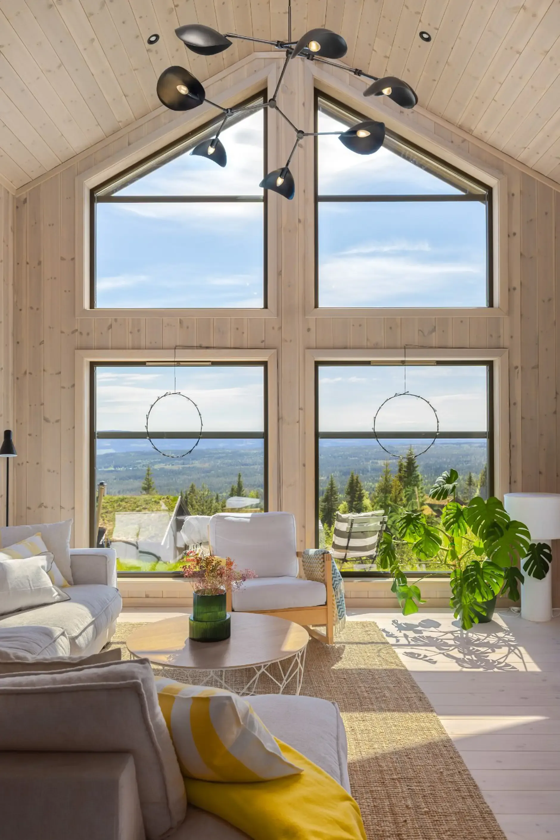 Contemporary 3-Bedroom Country House with Terrace in Norway's Scenic Innlandet - View image 10 of 49