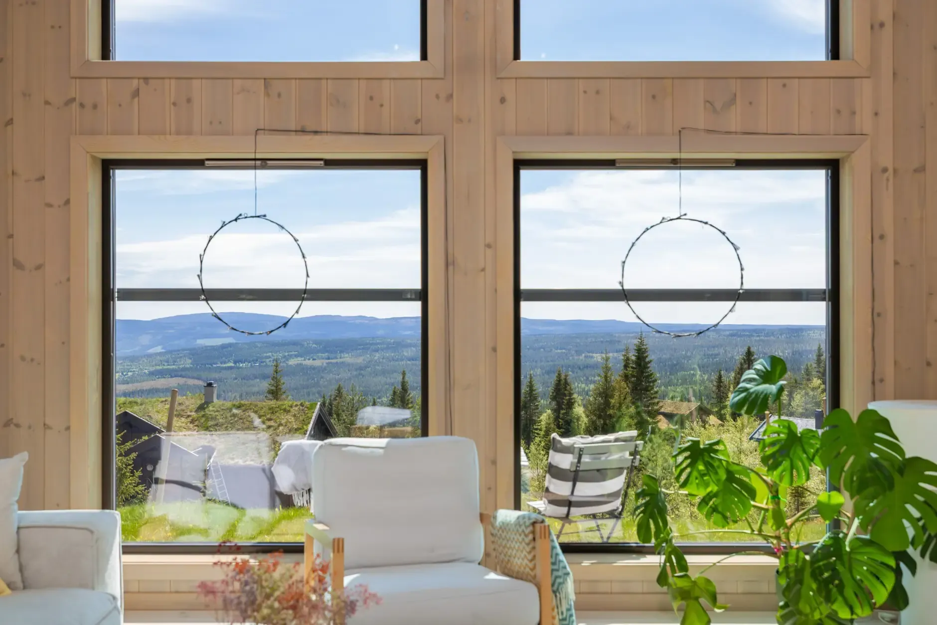 Contemporary 3-Bedroom Country House with Terrace in Norway's Scenic Innlandet - View image 11 of 49