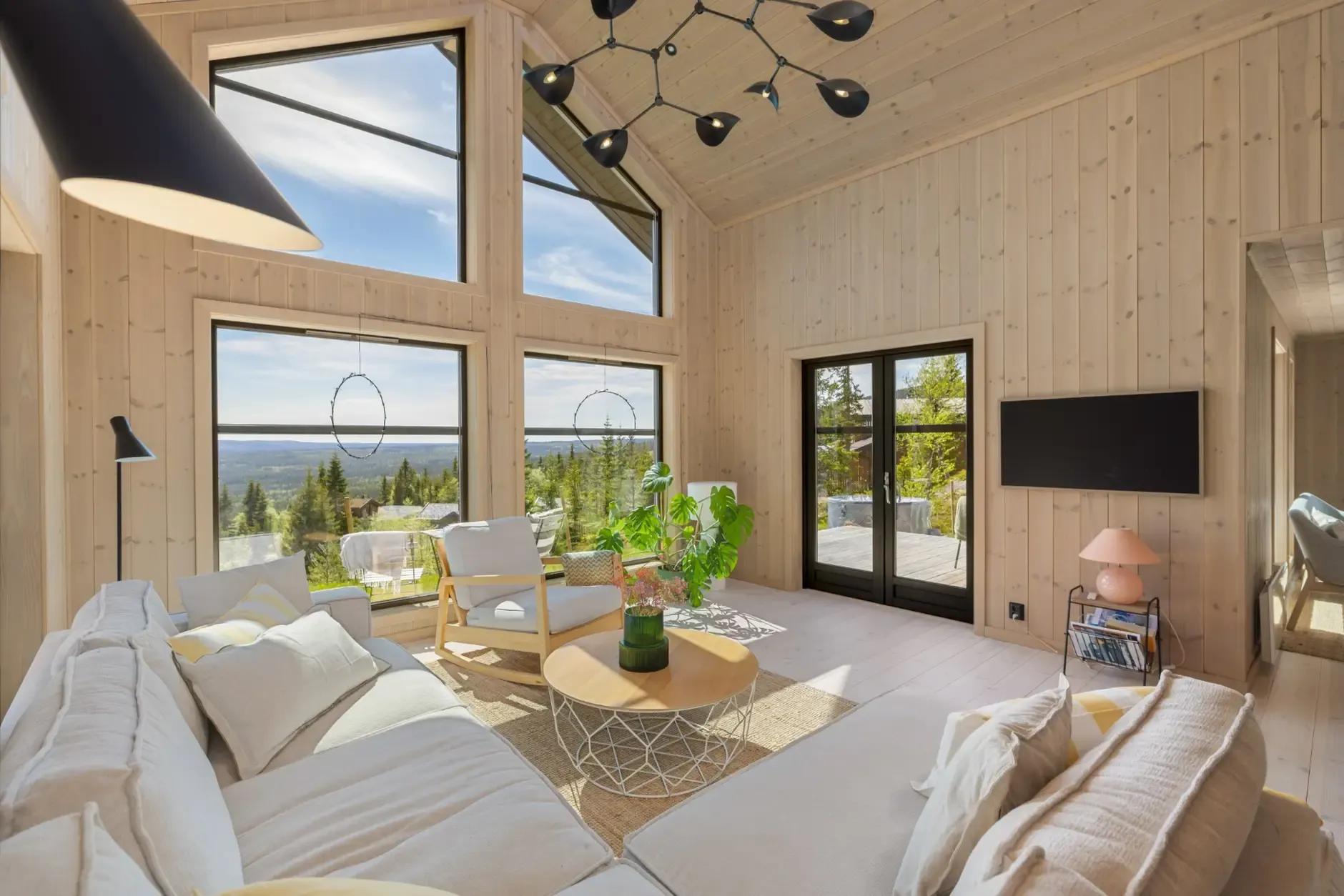 Contemporary 3-Bedroom Country House with Terrace in Norway's Scenic Innlandet - View image 12 of 49