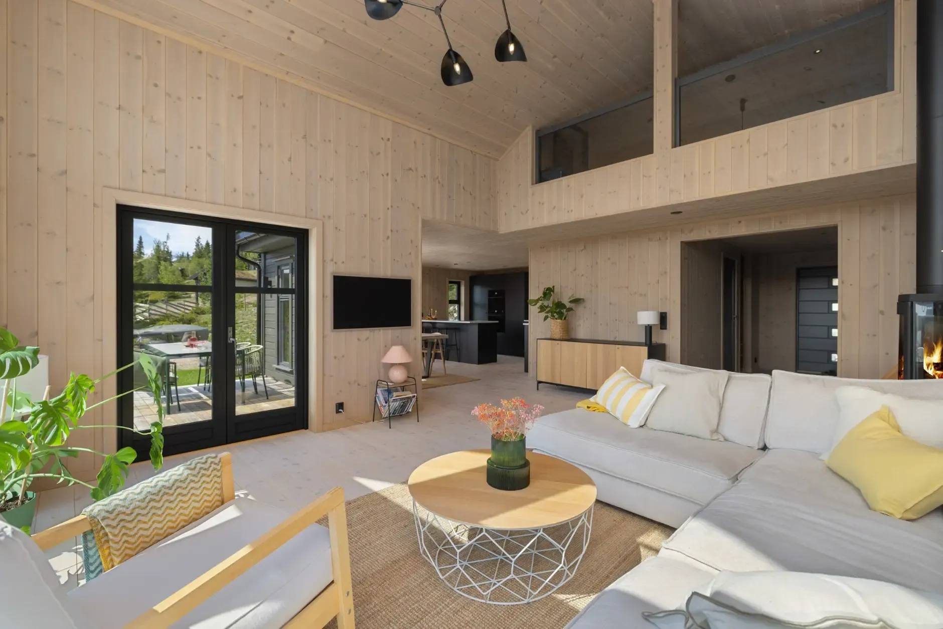 Contemporary 3-Bedroom Country House with Terrace in Norway's Scenic Innlandet - View image 17 of 49