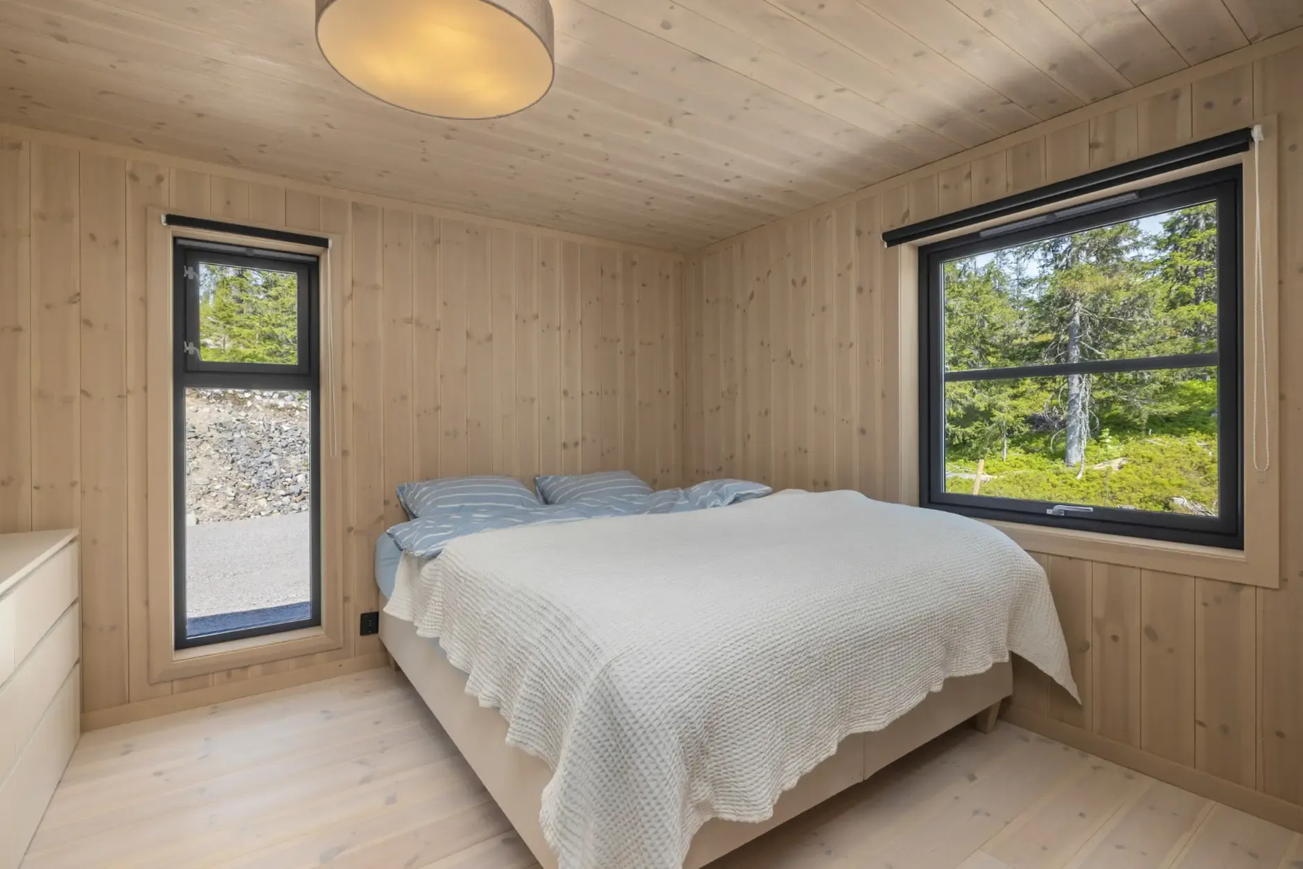 Contemporary 3-Bedroom Country House with Terrace in Norway's Scenic Innlandet - View image 32 of 49