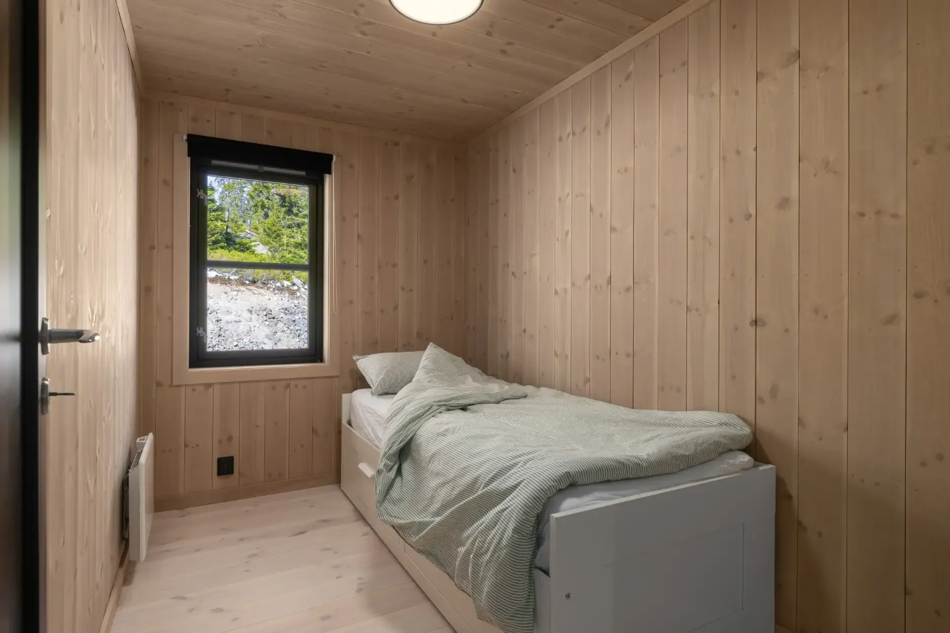 Contemporary 3-Bedroom Country House with Terrace in Norway's Scenic Innlandet - View image 34 of 49