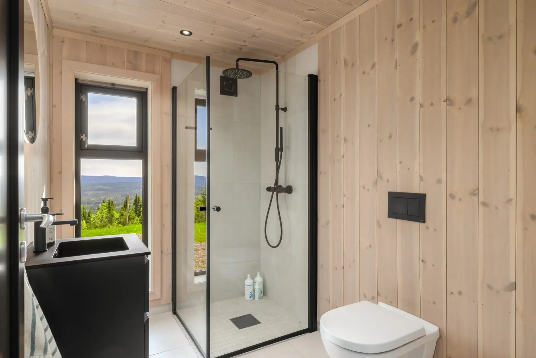 Contemporary 3-Bedroom Country House with Terrace in Norway's Scenic Innlandet - View image 37 of 49