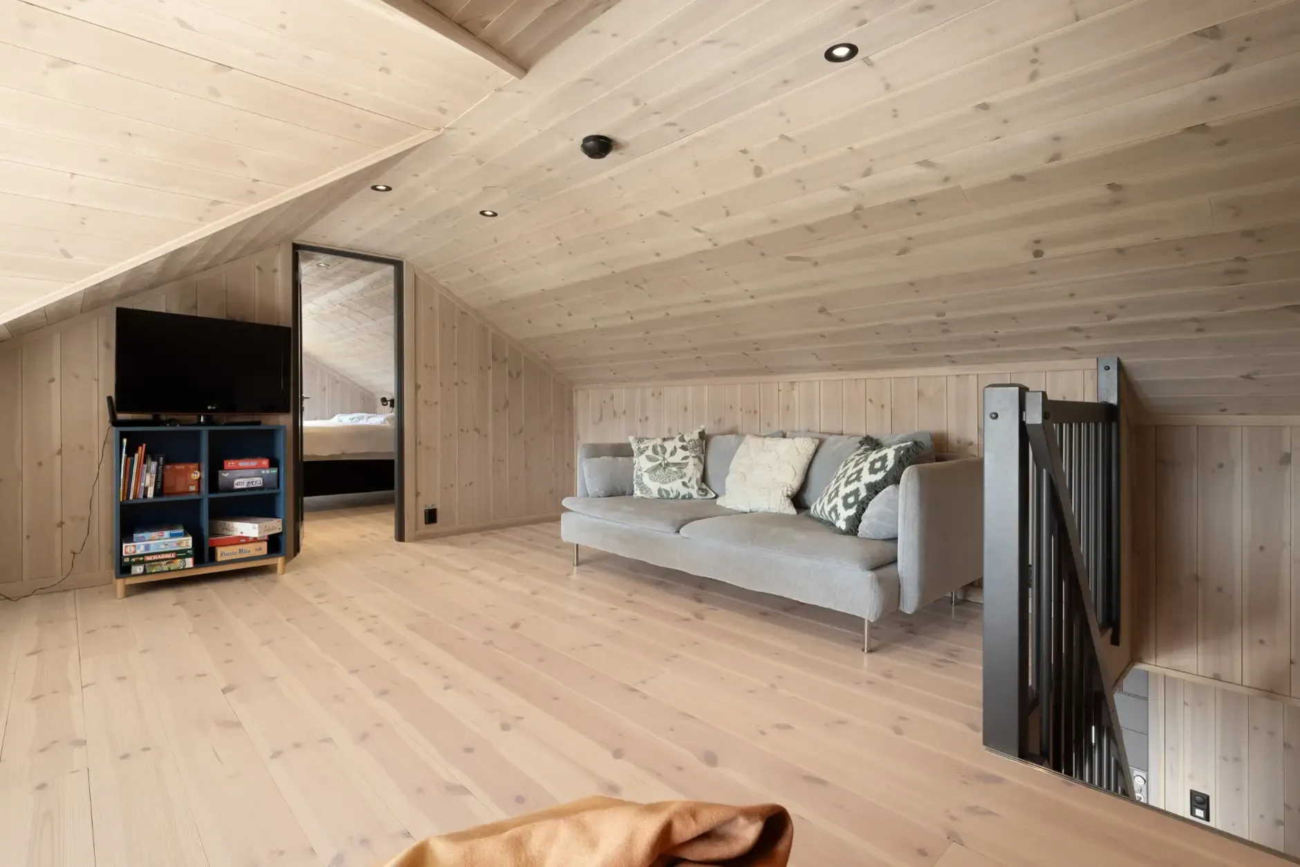 Contemporary 3-Bedroom Country House with Terrace in Norway's Scenic Innlandet - View image 40 of 49