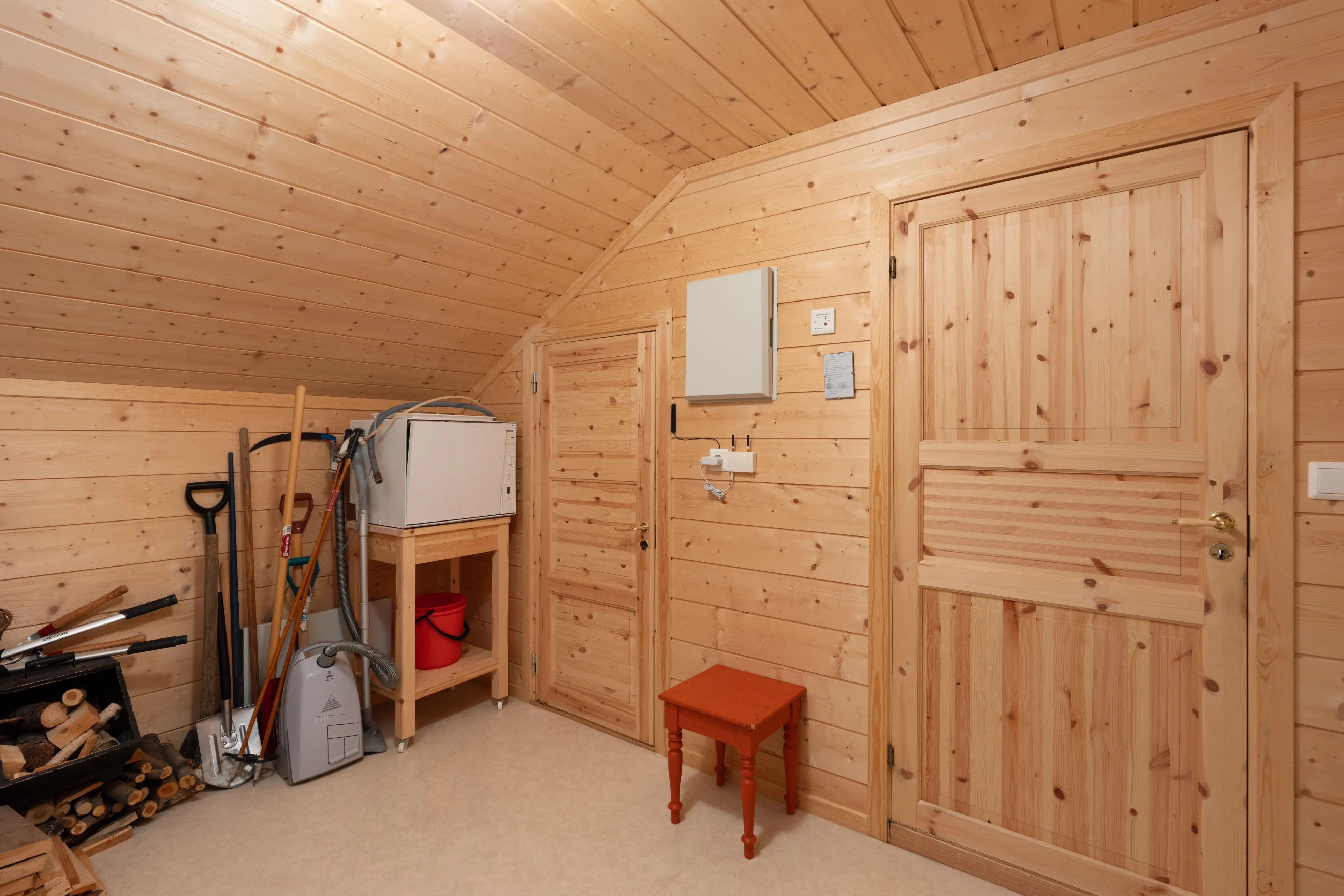 Norwegian Mountain Cabin with Expansive Grounds and Ski Access - View image 19 of 27