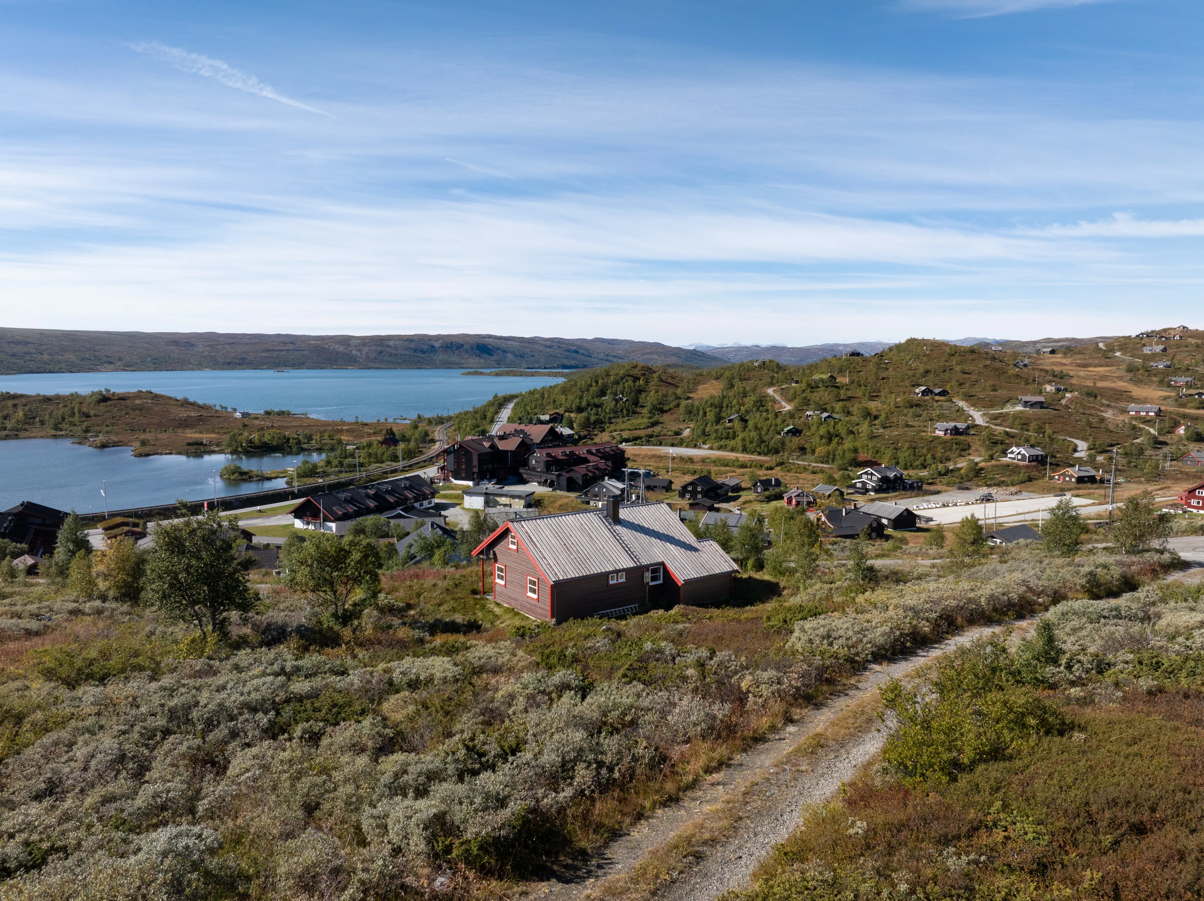 Norwegian Mountain Cabin with Expansive Grounds and Ski Access - View image 26 of 27