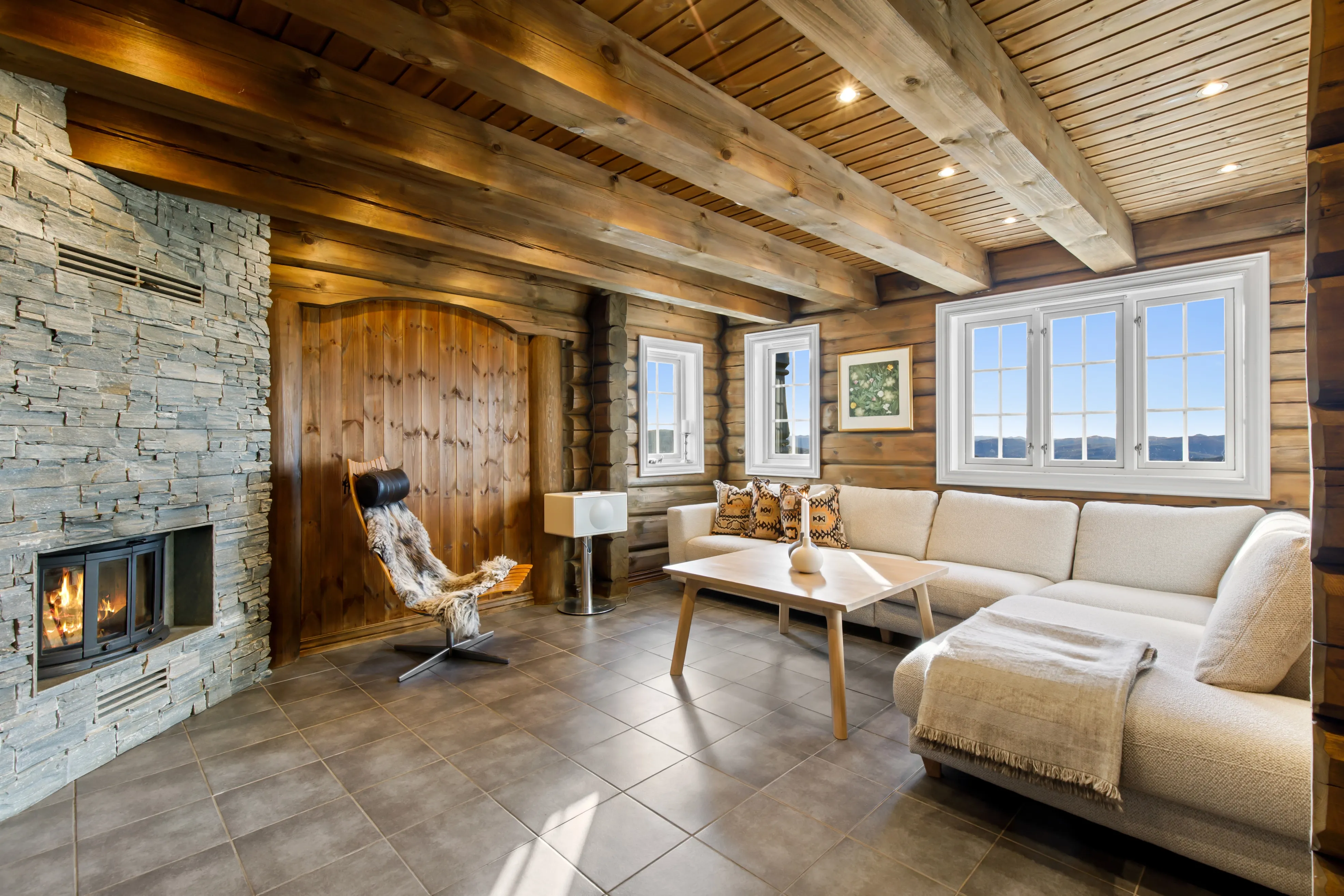 Contemporary 4-Bedroom Cabin with Mountain Views in Flå, Norway - View image 8 of 62