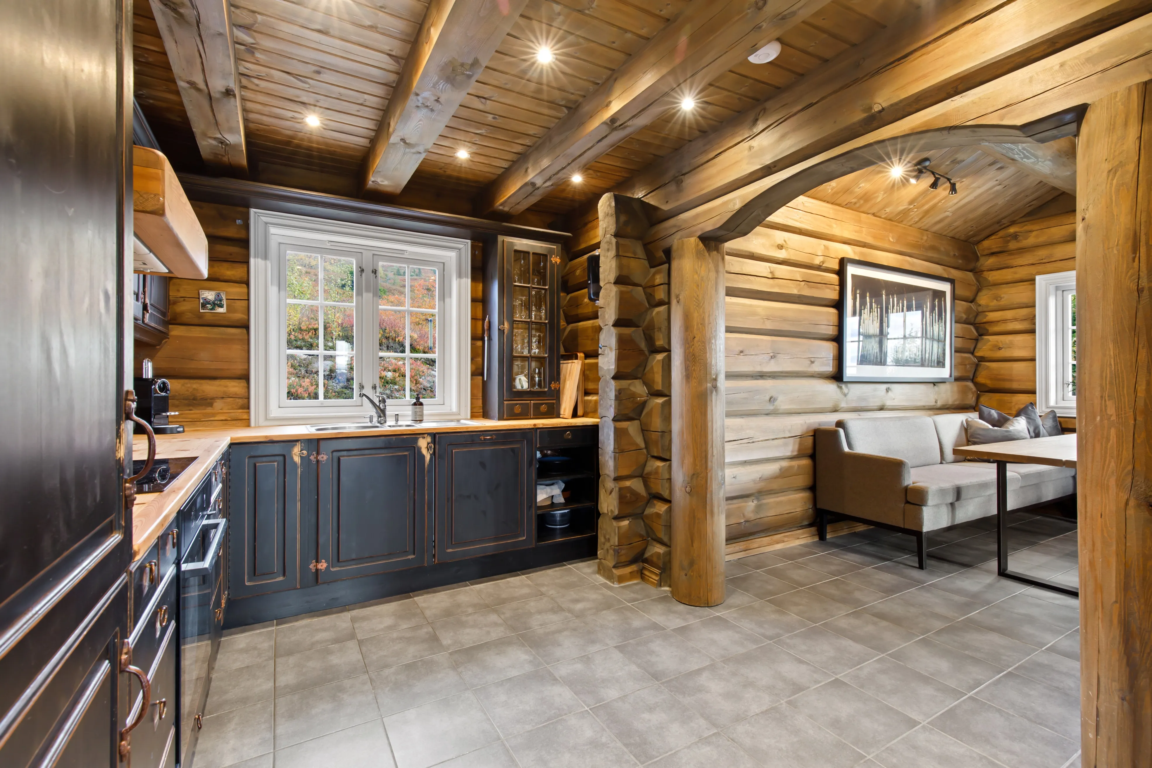Contemporary 4-Bedroom Cabin with Mountain Views in Flå, Norway - View image 16 of 62