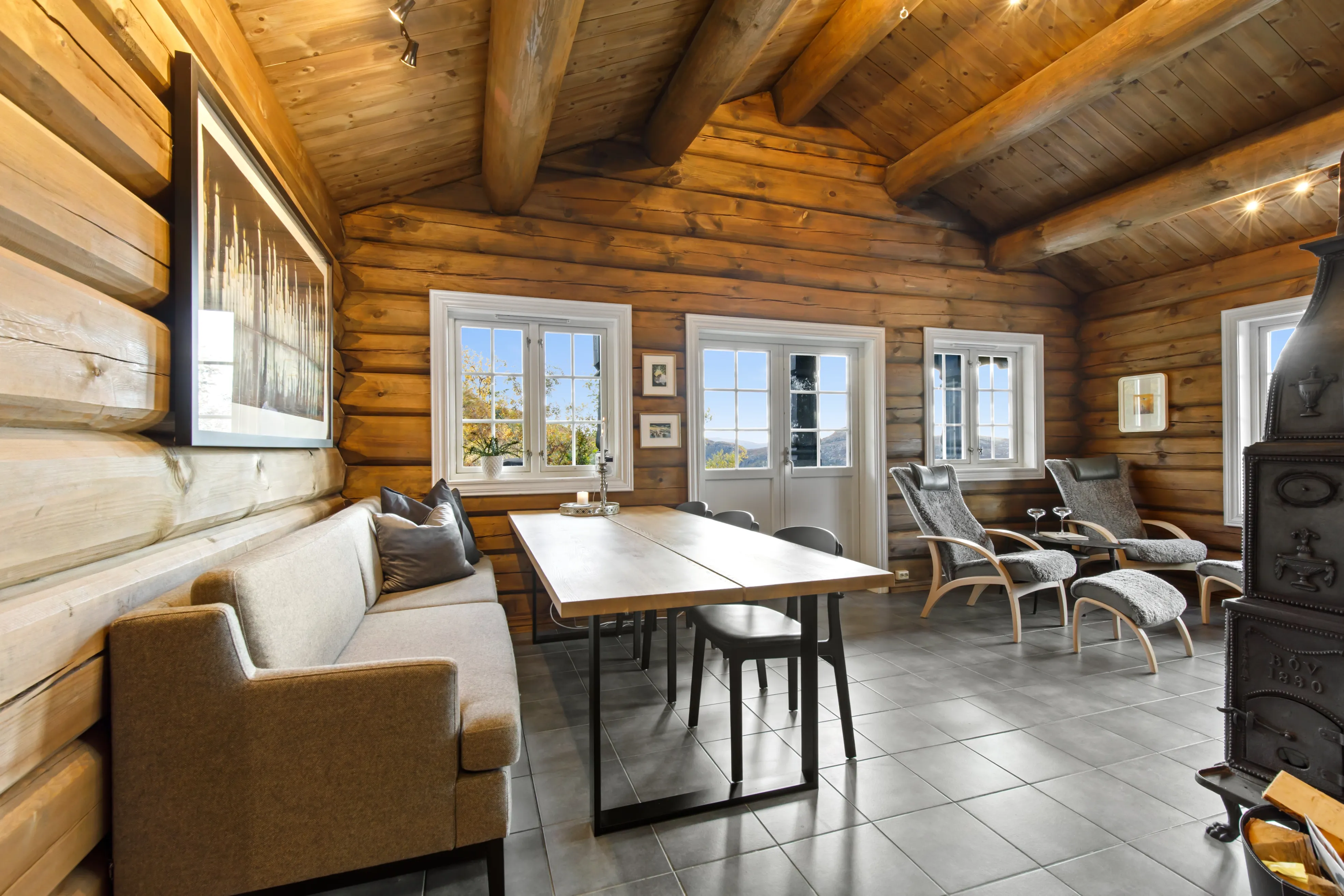 Contemporary 4-Bedroom Cabin with Mountain Views in Flå, Norway - View image 17 of 62