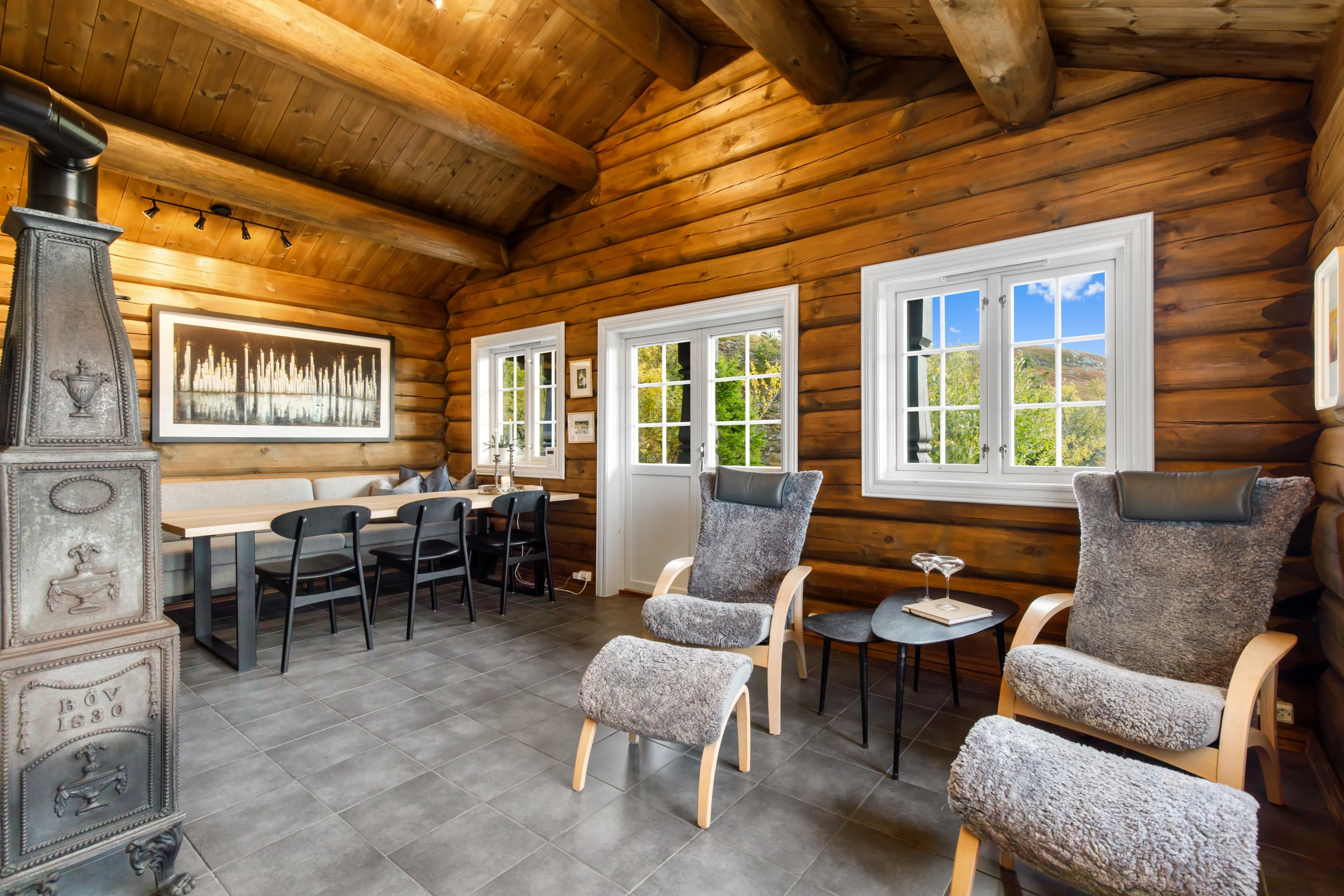 Contemporary 4-Bedroom Cabin with Mountain Views in Flå, Norway - View image 23 of 62