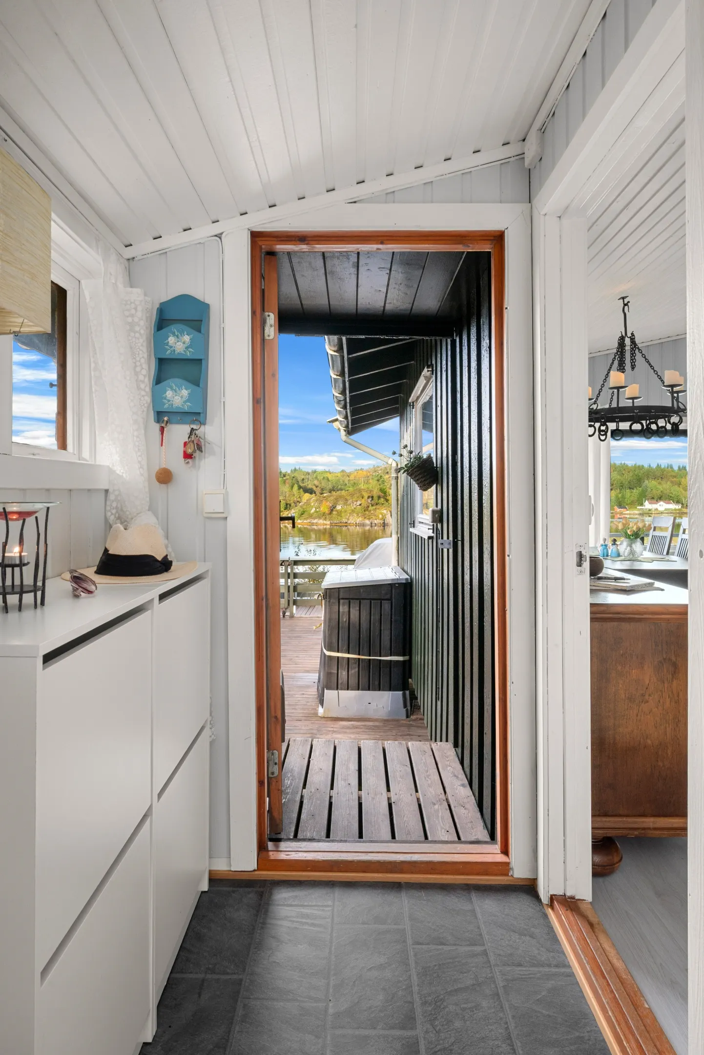 1970s Lakeside Cabin with Terrace and Dock in Hitra, Norway - View image 19 of 30
