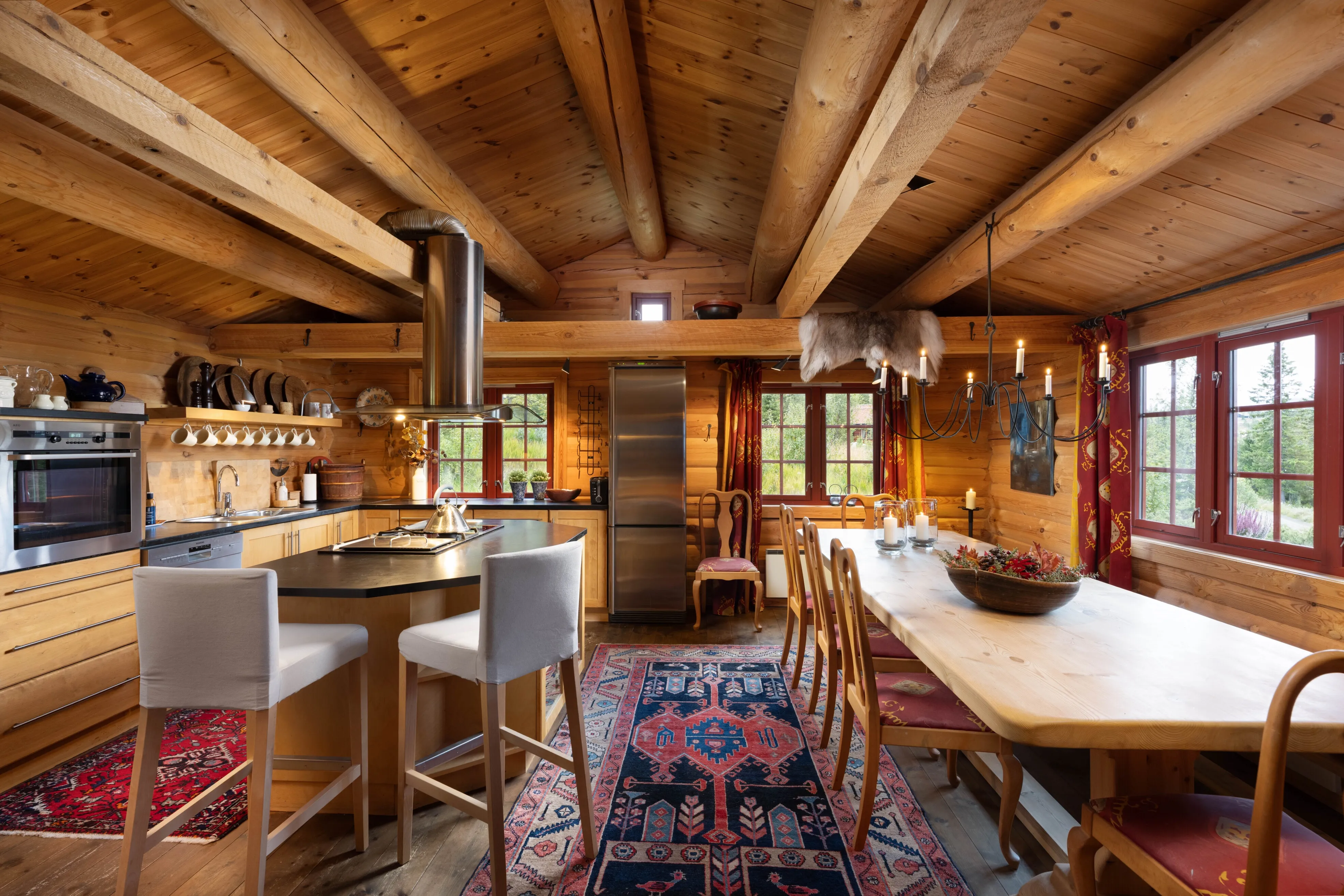 4-Bedroom Log Cabin with Fireplace and Terrace in Scenic Nesbyen, Norway - View image 6 of 46