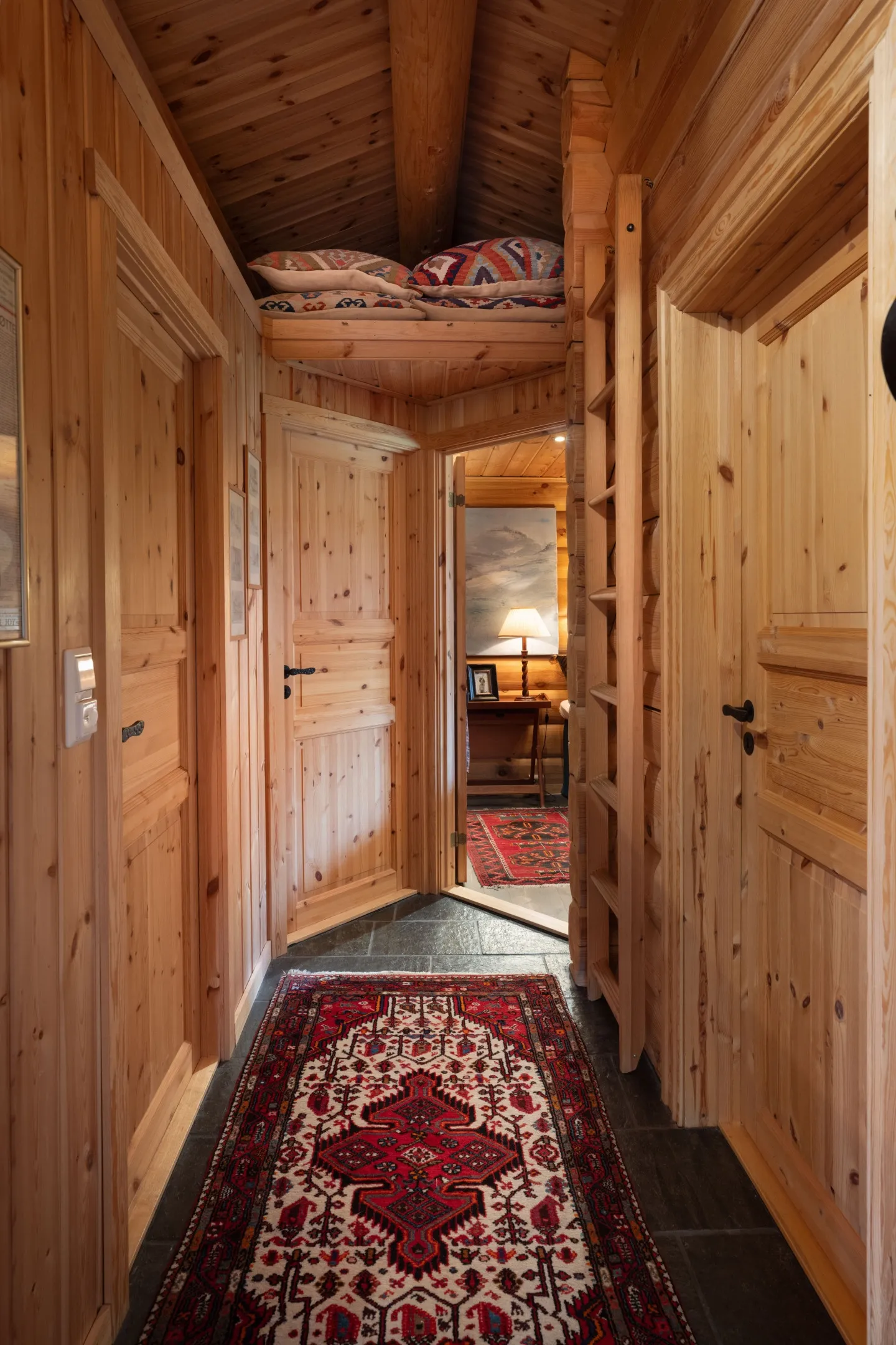 4-Bedroom Log Cabin with Fireplace and Terrace in Scenic Nesbyen, Norway - View image 20 of 46