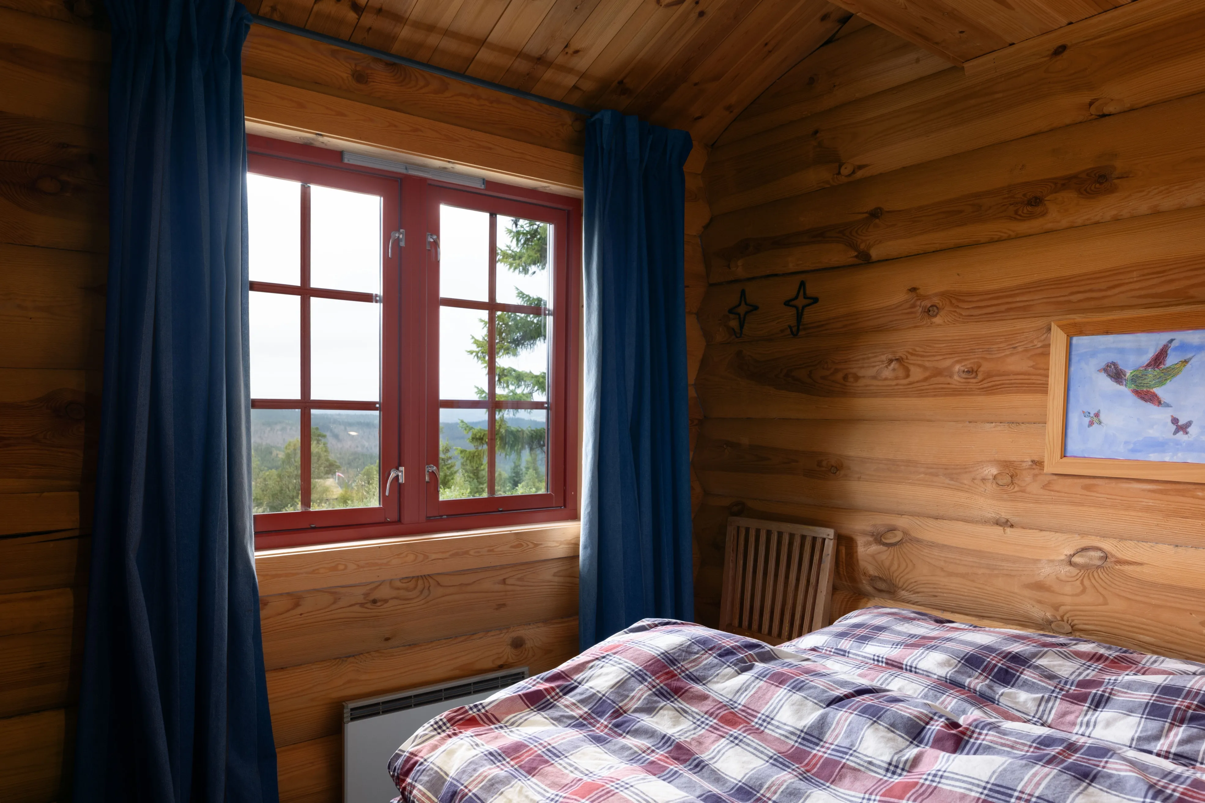 4-Bedroom Log Cabin with Fireplace and Terrace in Scenic Nesbyen, Norway - View image 23 of 46