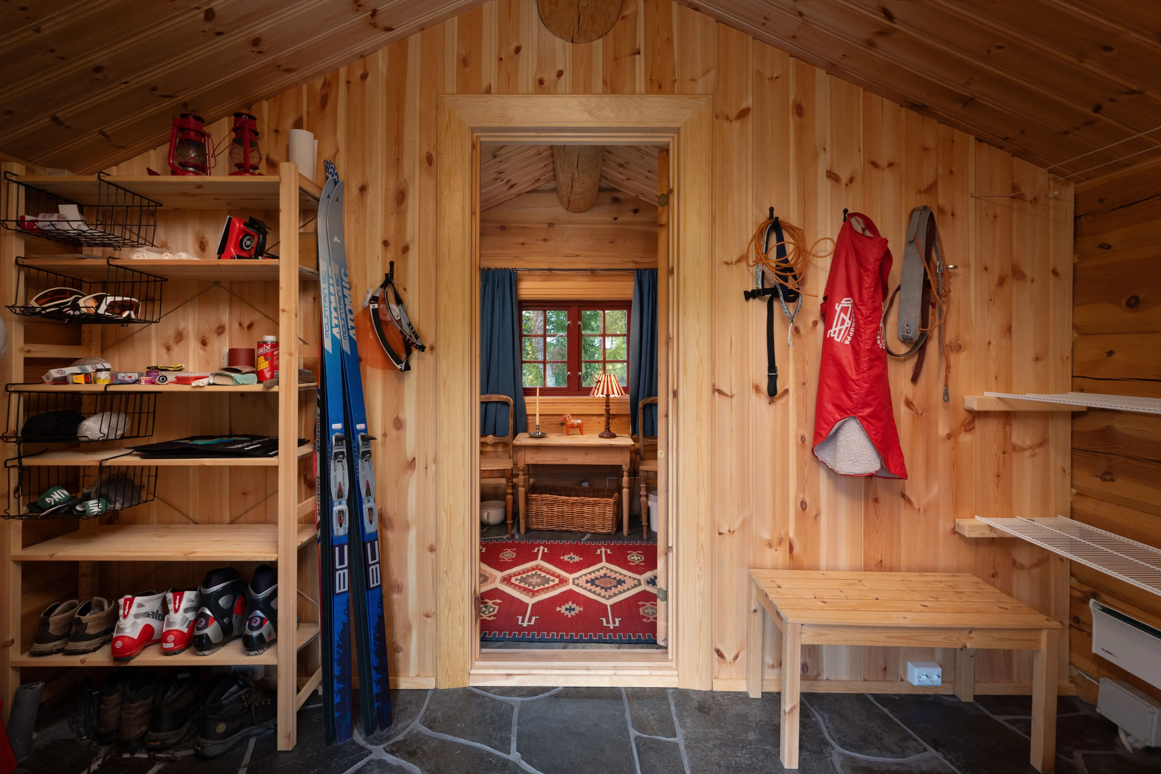 4-Bedroom Log Cabin with Fireplace and Terrace in Scenic Nesbyen, Norway - View image 32 of 46