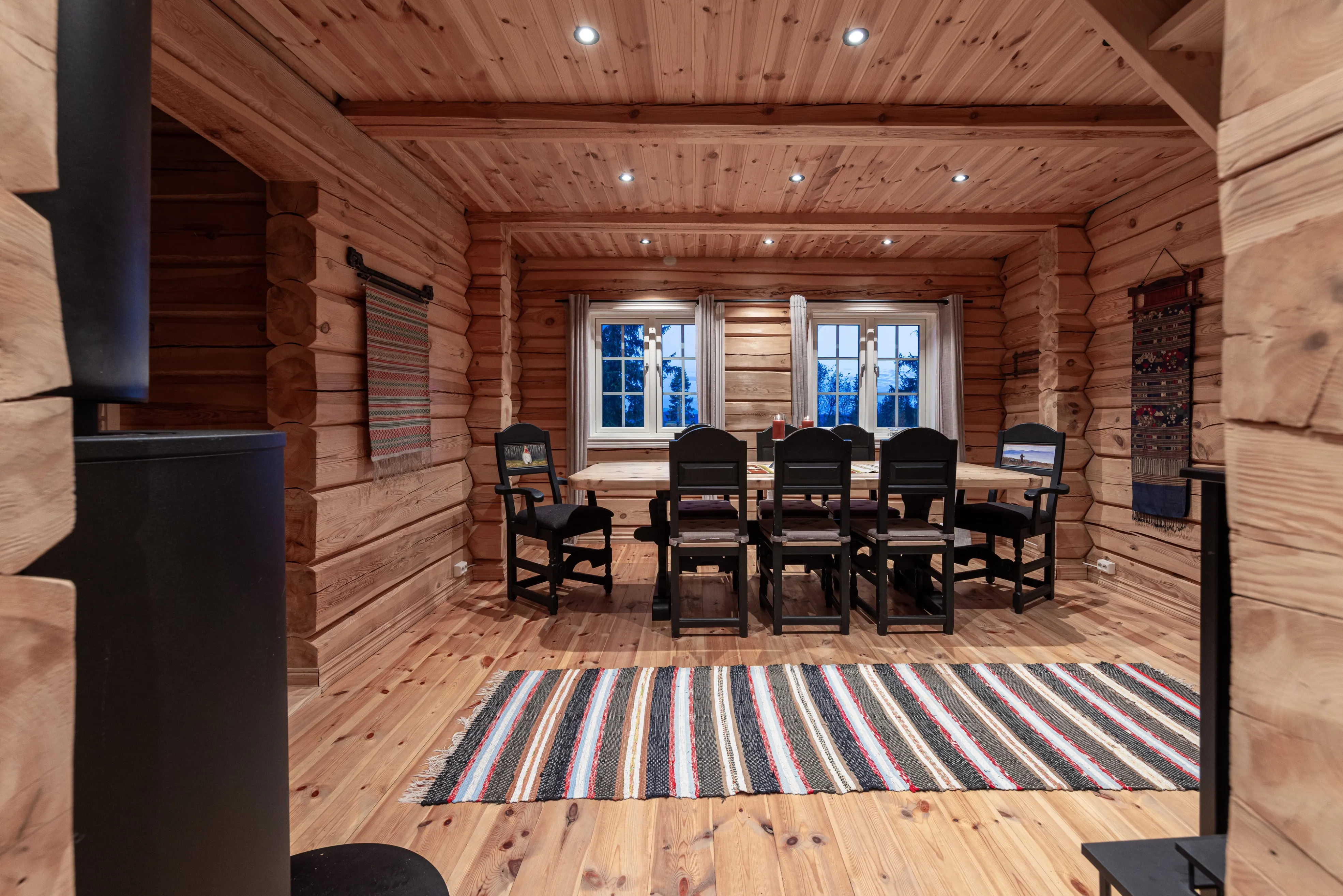 Modern 5-Bedroom Cabin with Expansive Garden and Terrace in Nesbyen - View image 12 of 45