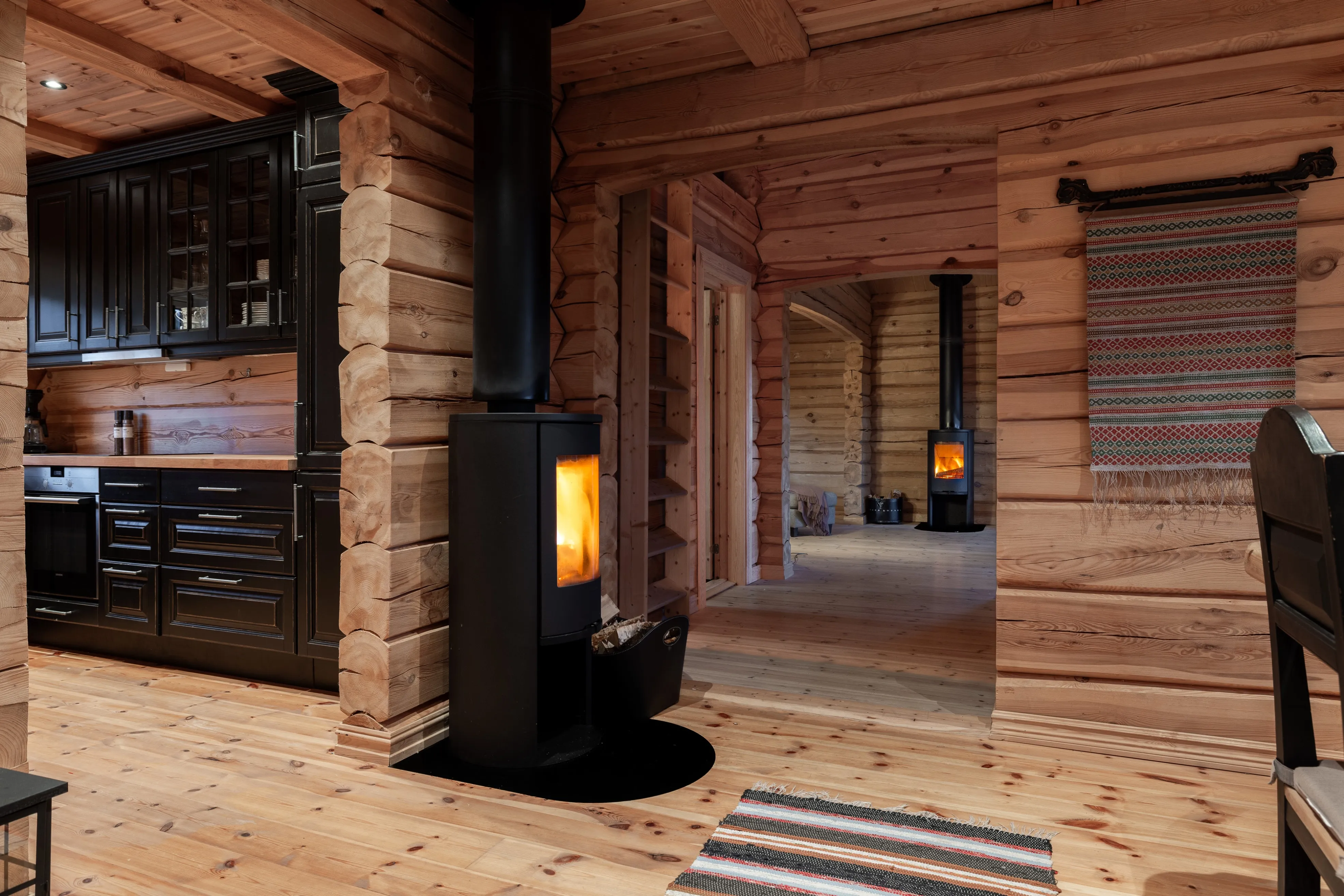 Modern 5-Bedroom Cabin with Expansive Garden and Terrace in Nesbyen - View image 13 of 45