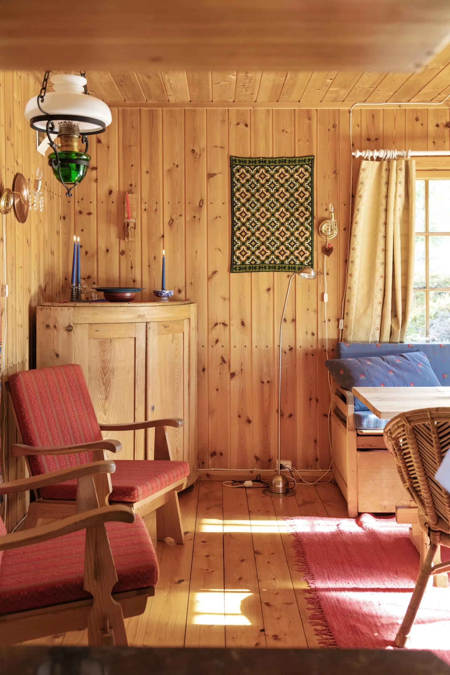 Norwegian Cabin Retreat with Expansive Grounds in Scenic Skardsdalen - View image 13 of 27