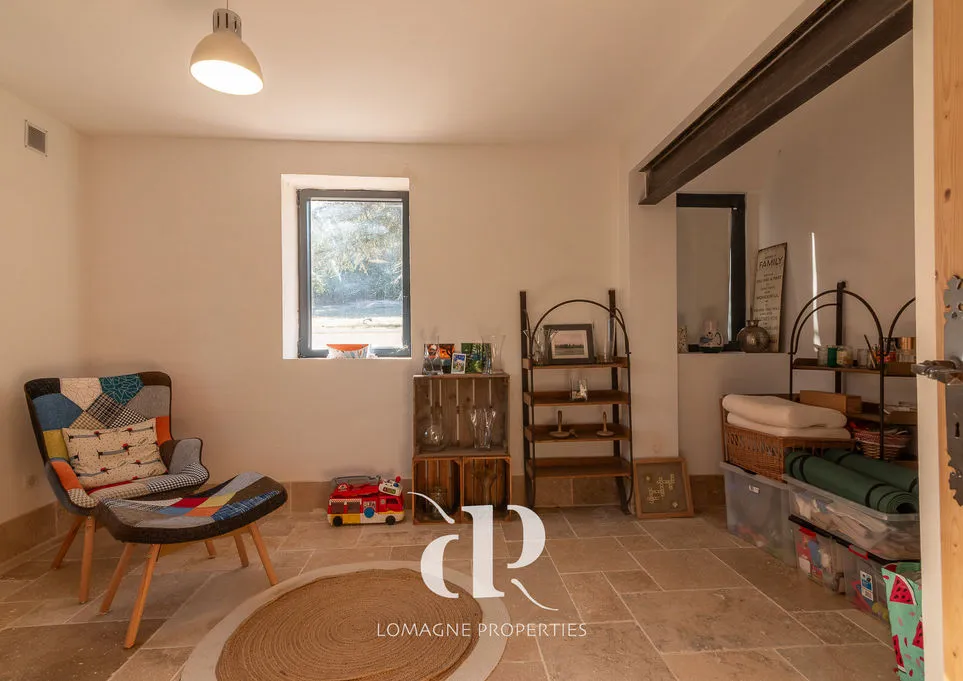 Spacious 10-Bedroom Country Retreat with Pool in Tarn et Garonne - View image 16 of 26