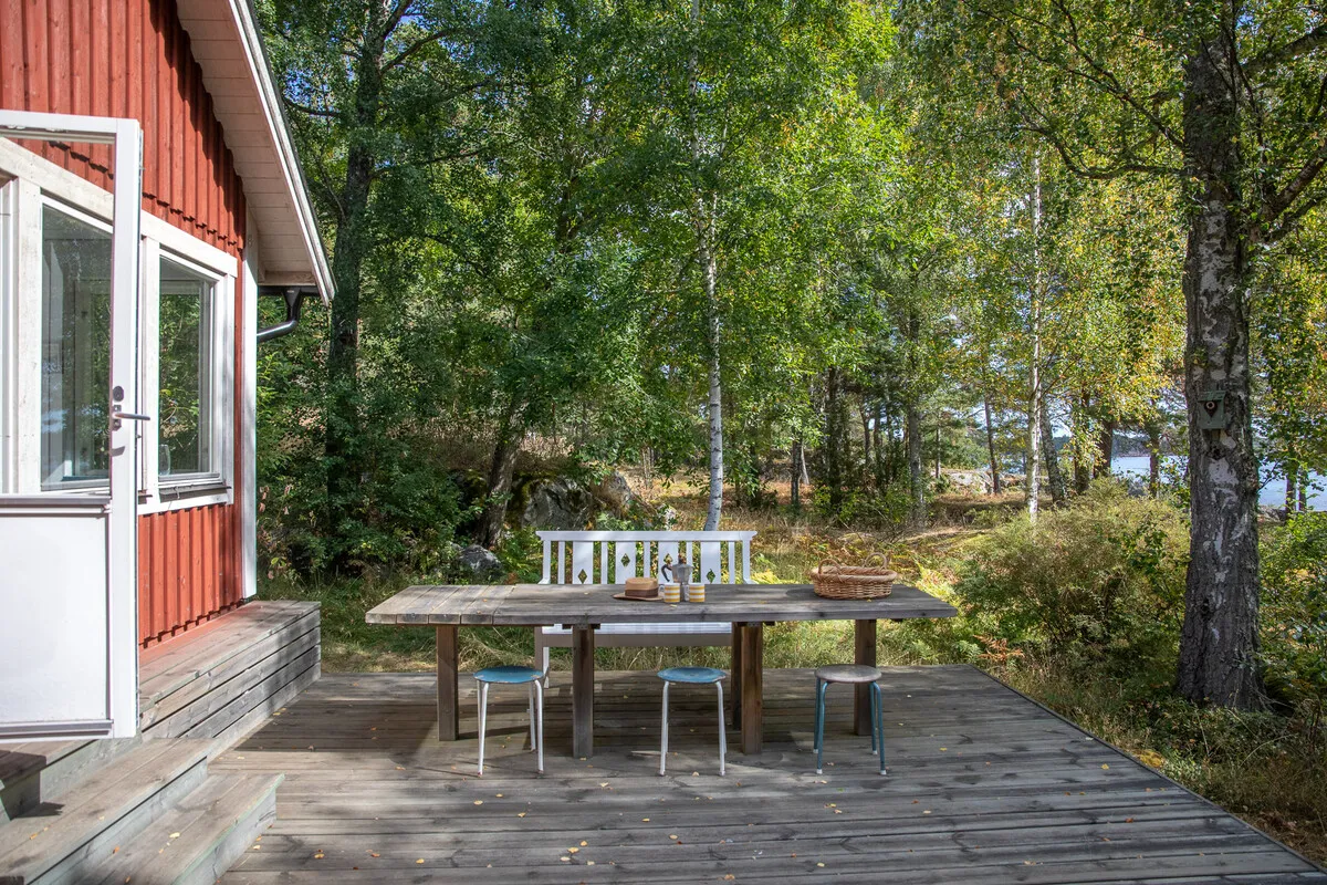 1960s Swedish Country House with Expansive Garden on Möja Island - View image 6 of 29