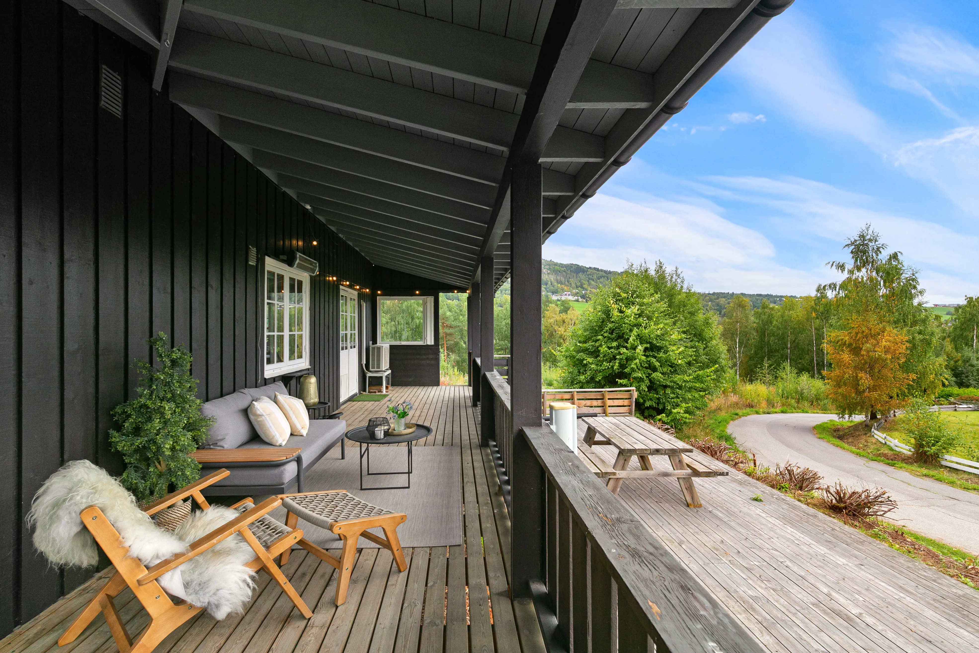 Maison familiale victorienne de 6 chambres à Brumunddal, avec jardins et terrasse - Image 4