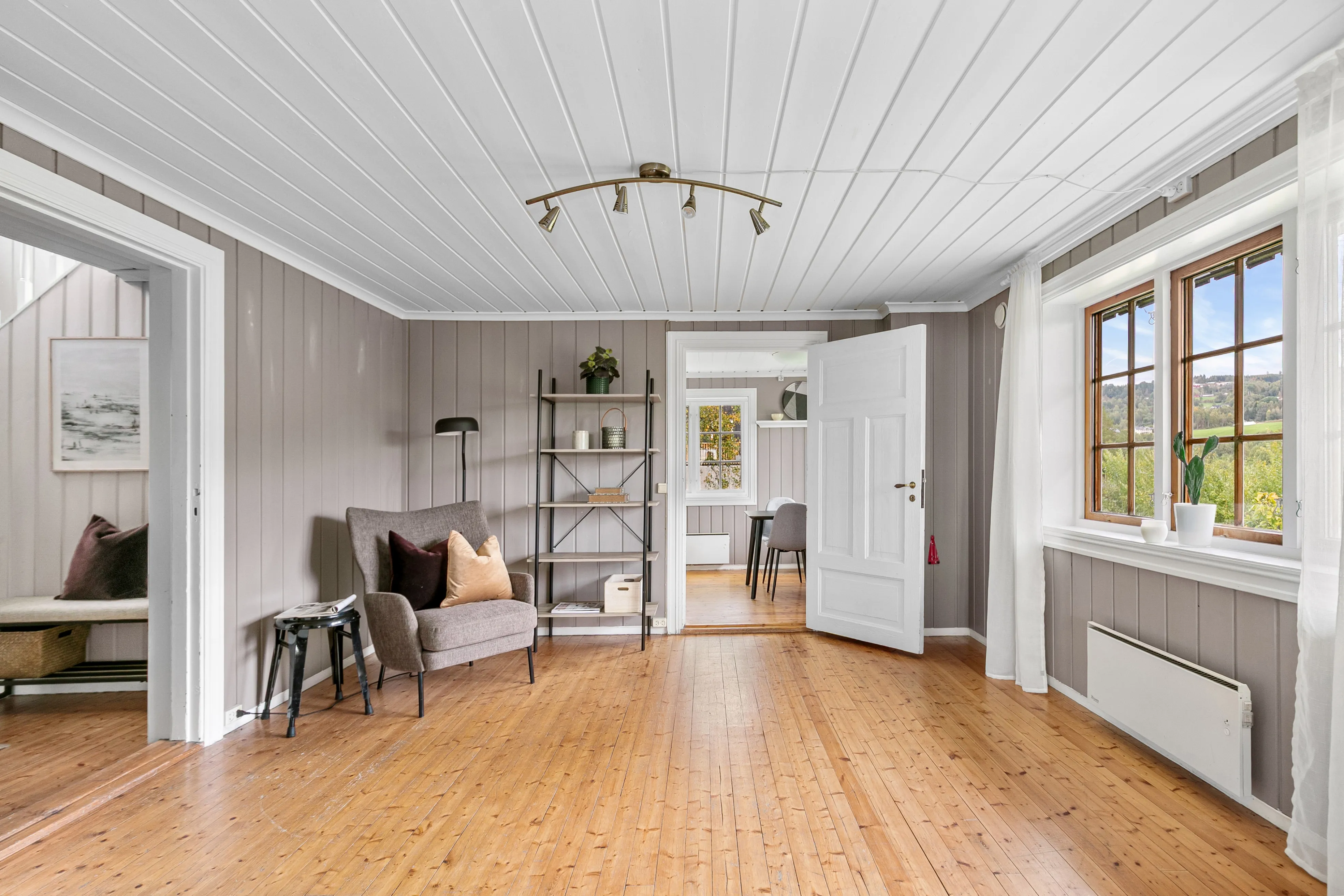 Maison familiale victorienne de 6 chambres à Brumunddal, avec jardins et terrasse - Voir l'image 16 sur 44