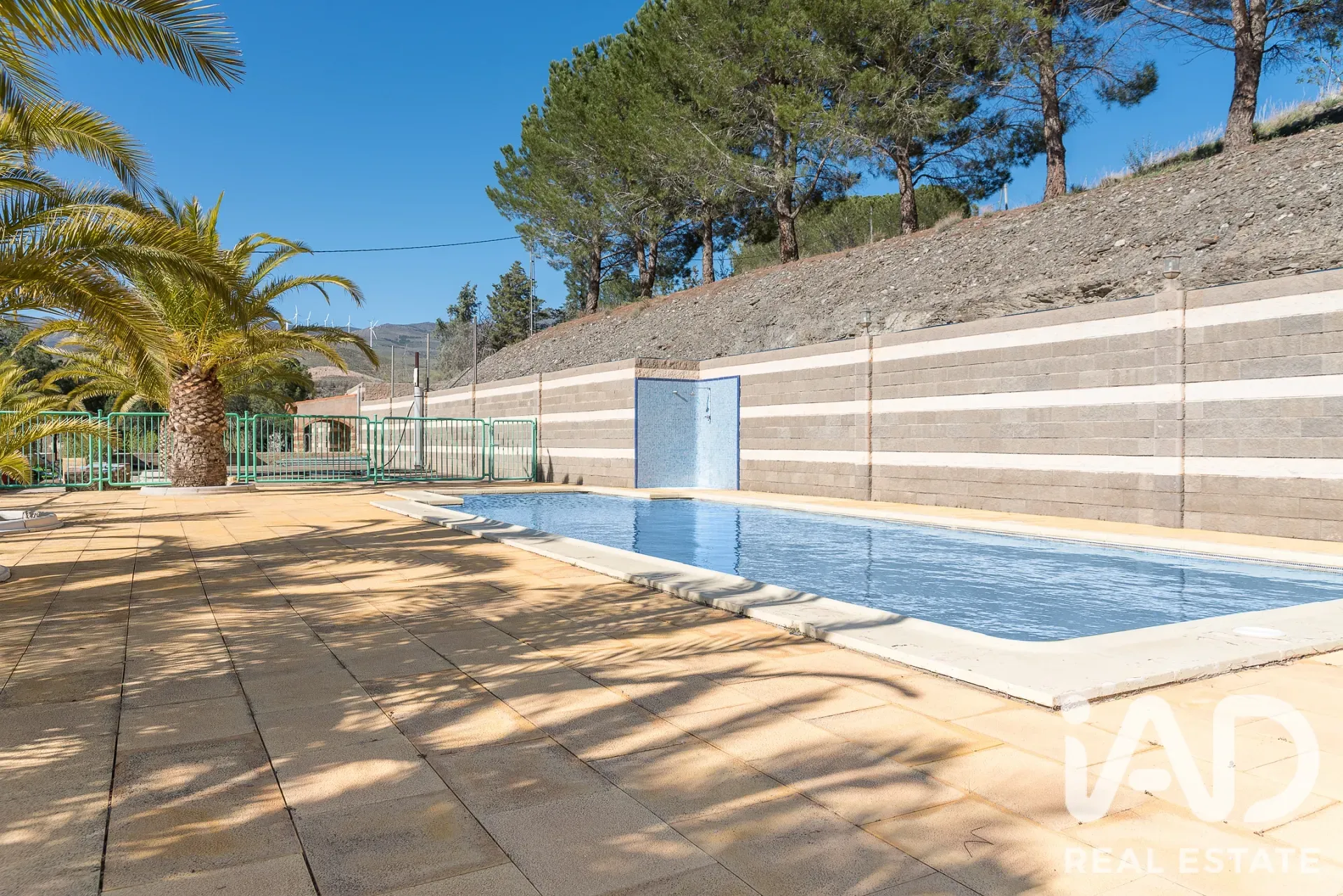 Spacious 5-Bedroom House with Pool and Expansive Grounds in Almería - View image 8 of 40