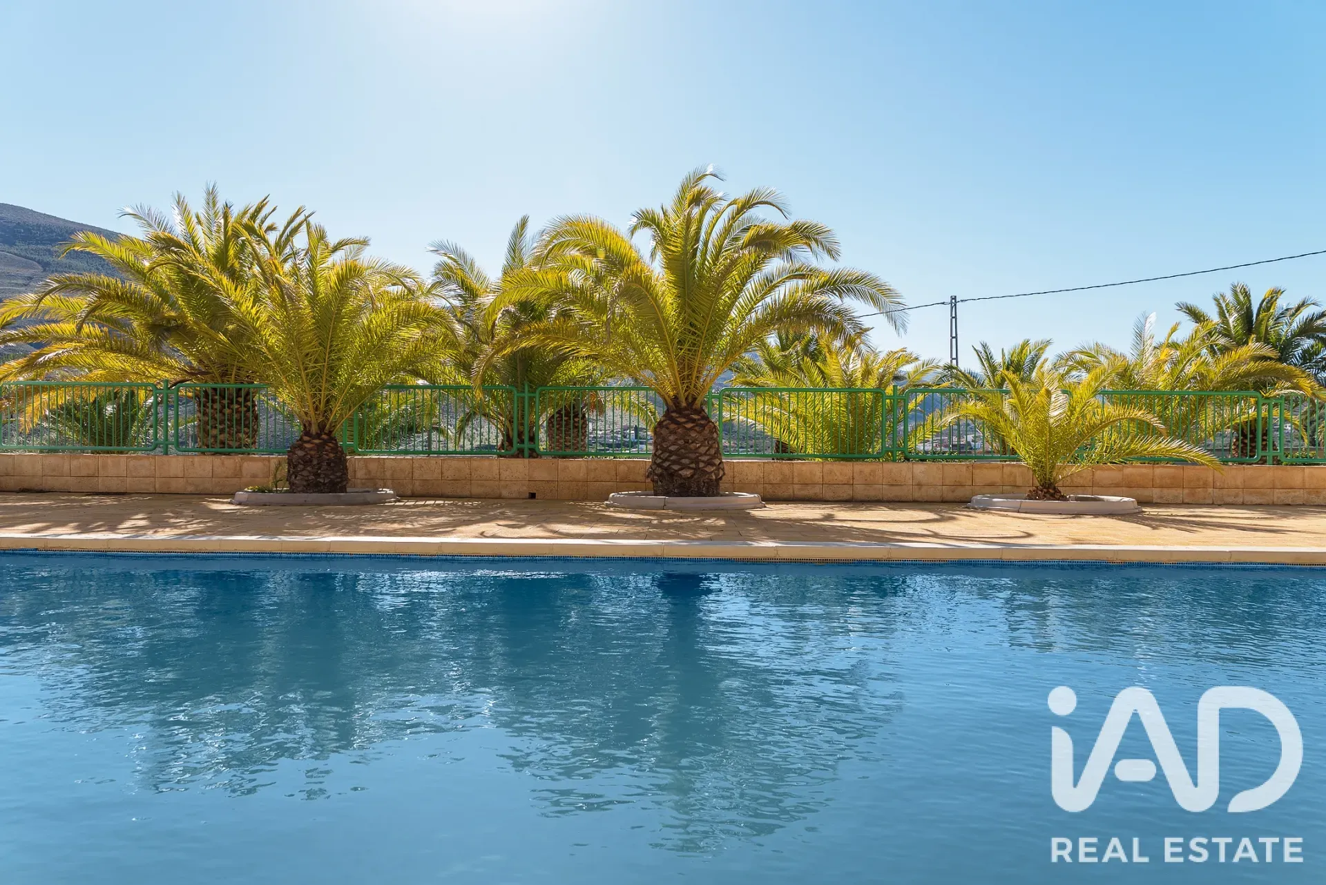 Spacious 5-Bedroom House with Pool and Expansive Grounds in Almería - View image 10 of 40