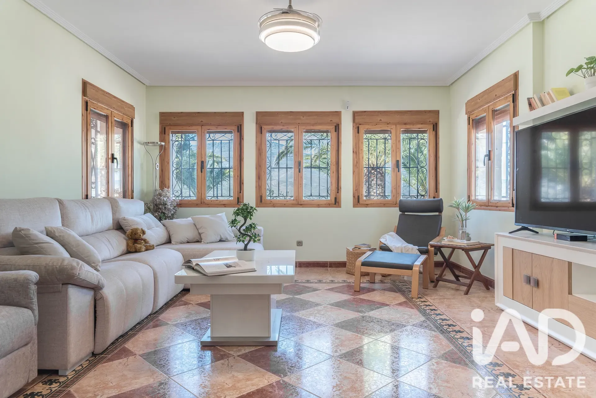 Spacious 5-Bedroom House with Pool and Expansive Grounds in Almería - View image 12 of 40