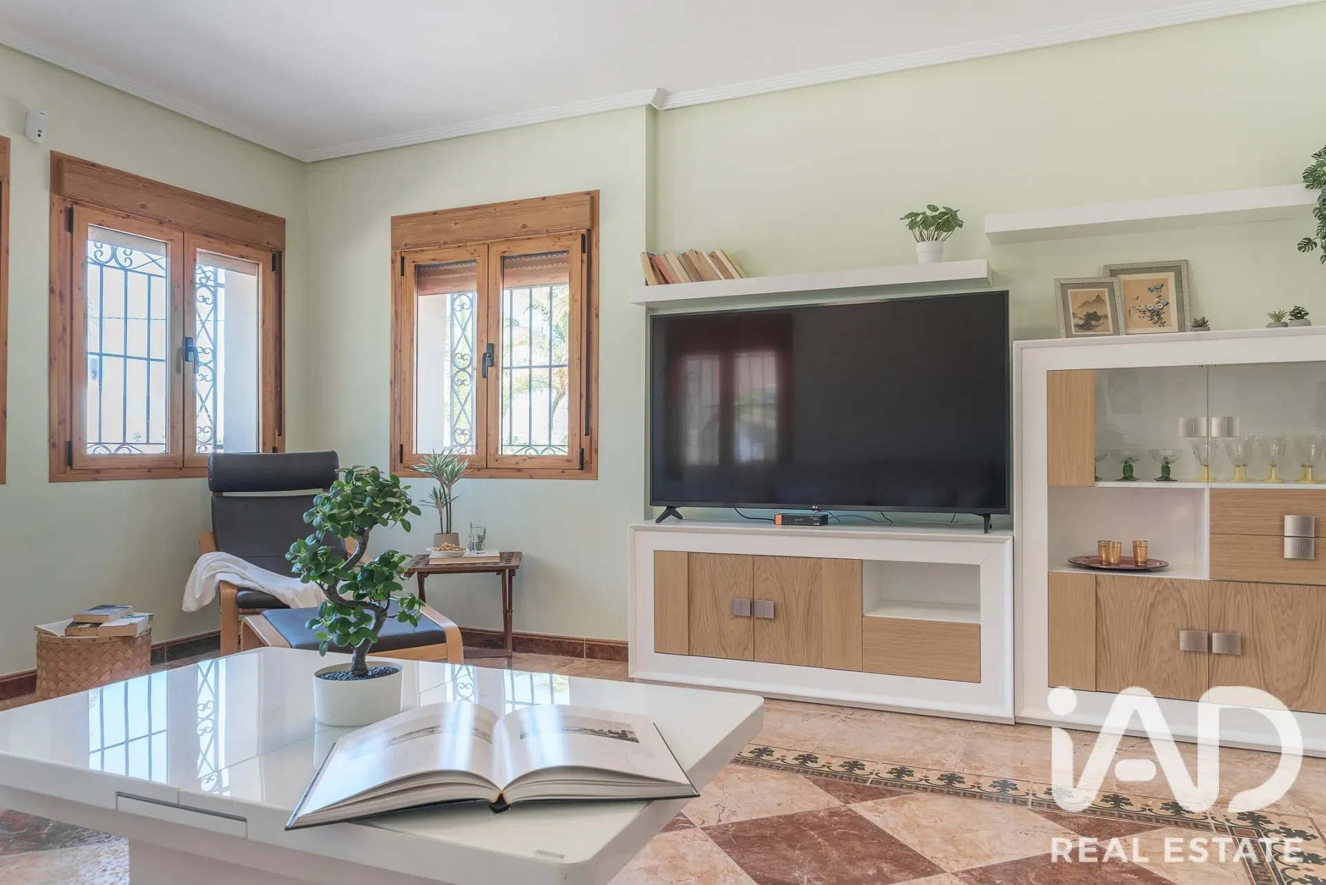 Spacious 5-Bedroom House with Pool and Expansive Grounds in Almería - View image 13 of 40