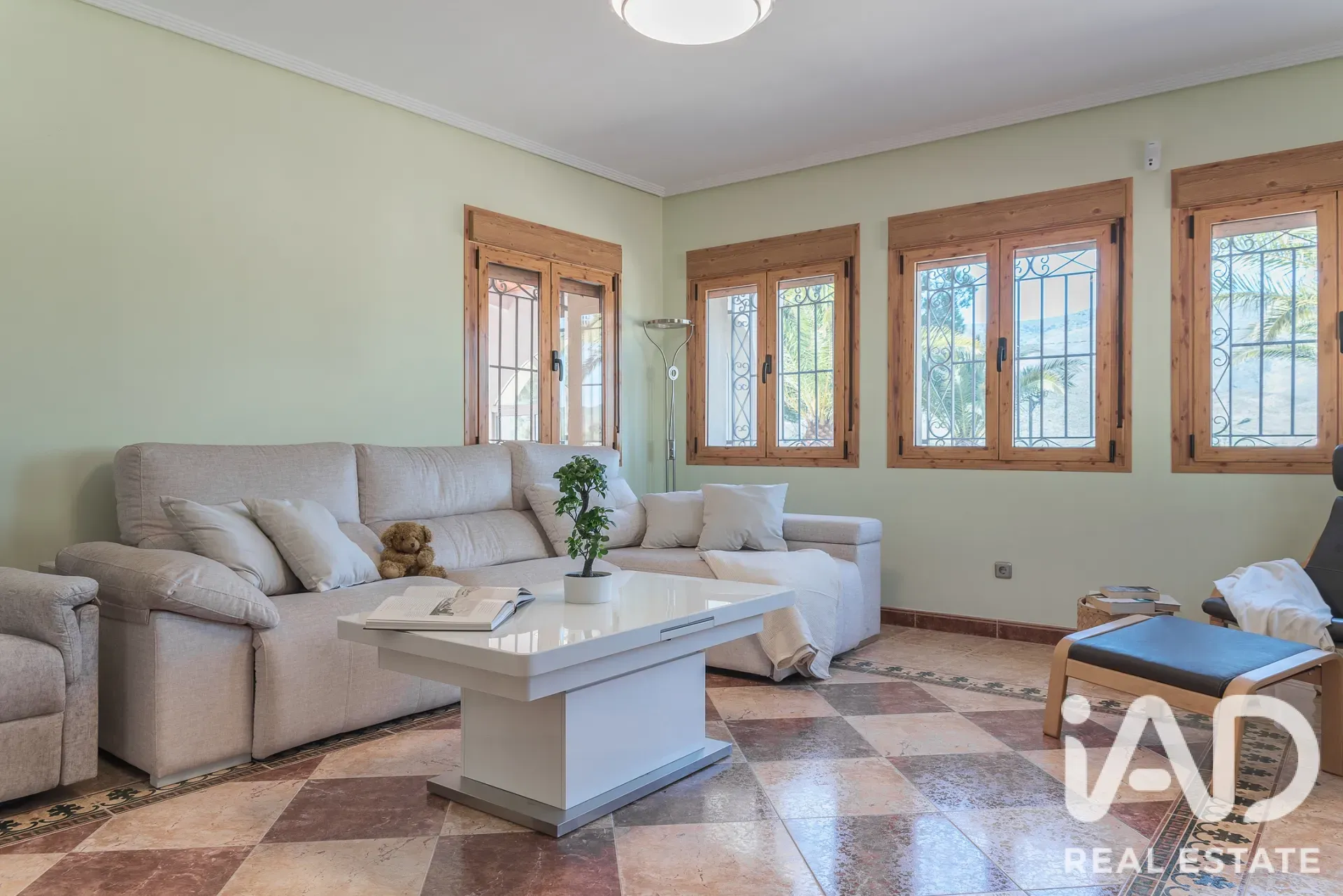 Spacious 5-Bedroom House with Pool and Expansive Grounds in Almería - View image 16 of 40