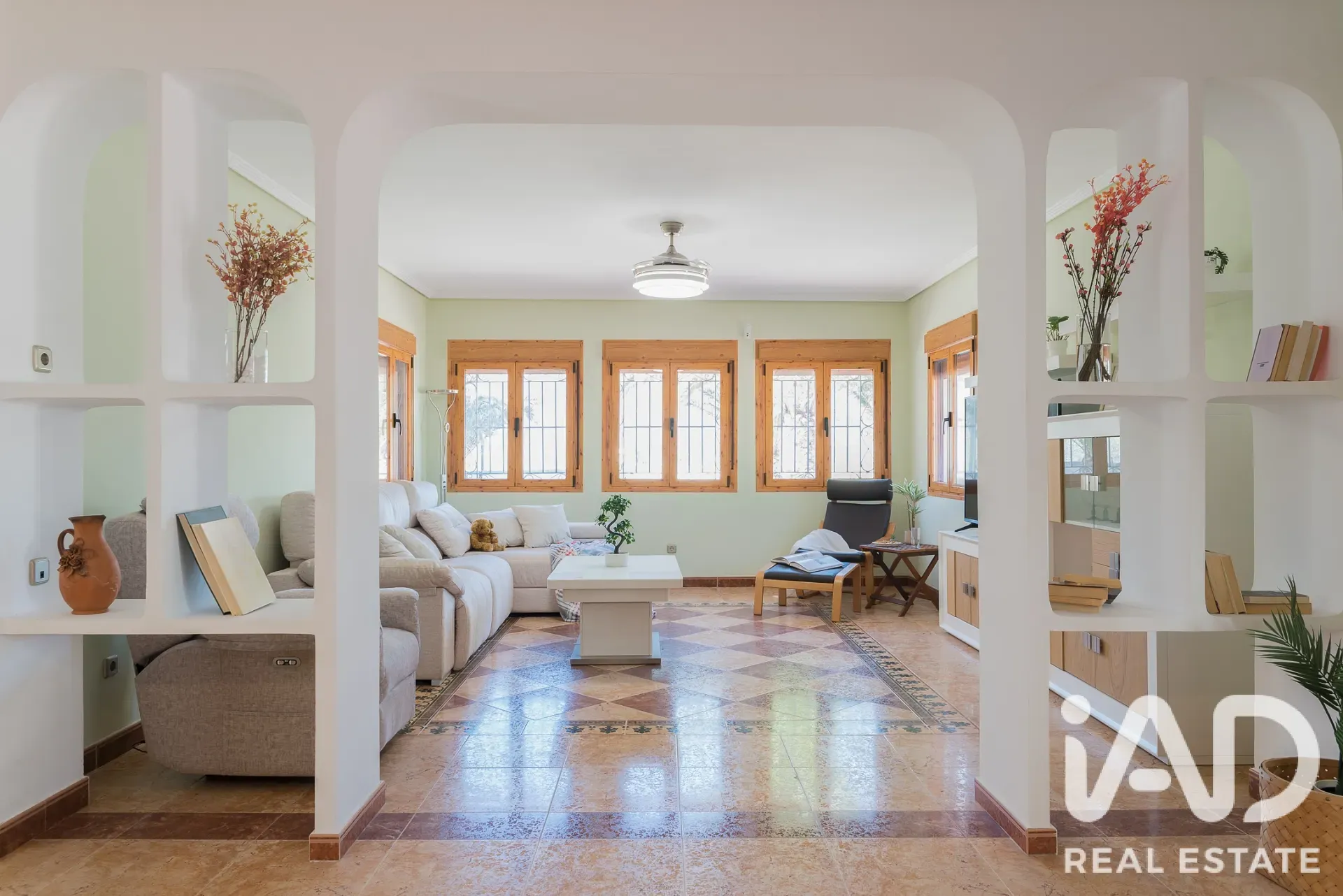 Spacious 5-Bedroom House with Pool and Expansive Grounds in Almería - View image 17 of 40
