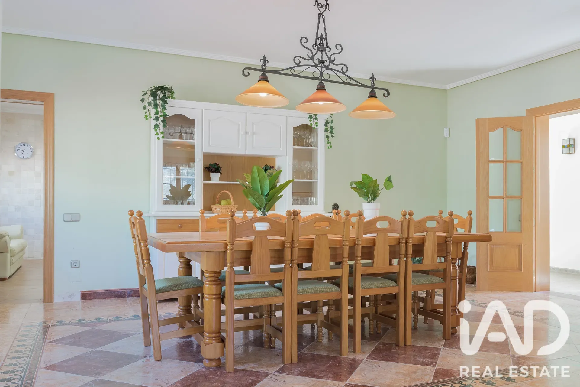 Spacious 5-Bedroom House with Pool and Expansive Grounds in Almería - View image 19 of 40