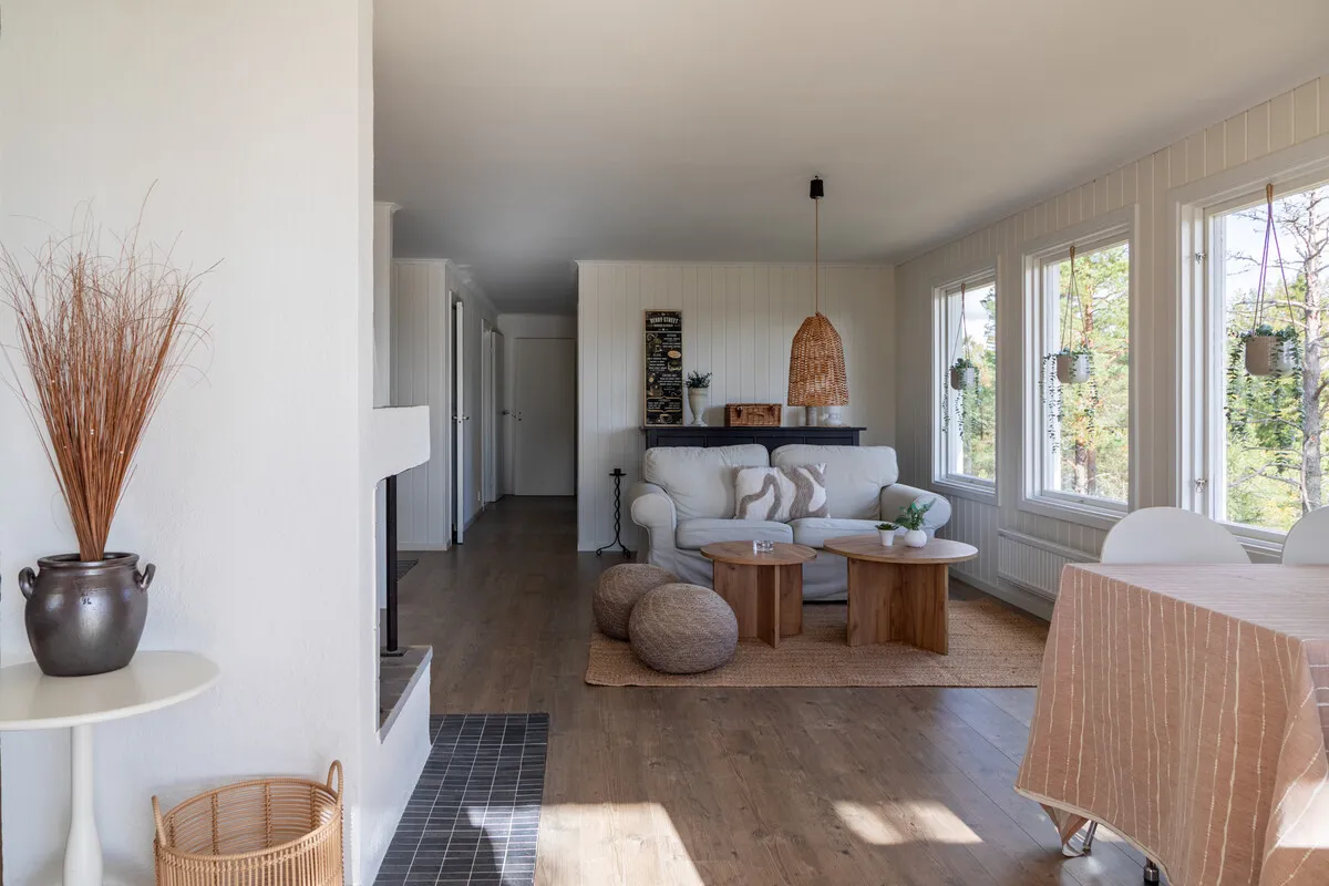 1970s Swedish Country House with Expansive Garden in Väddö - View image 9 of 34
