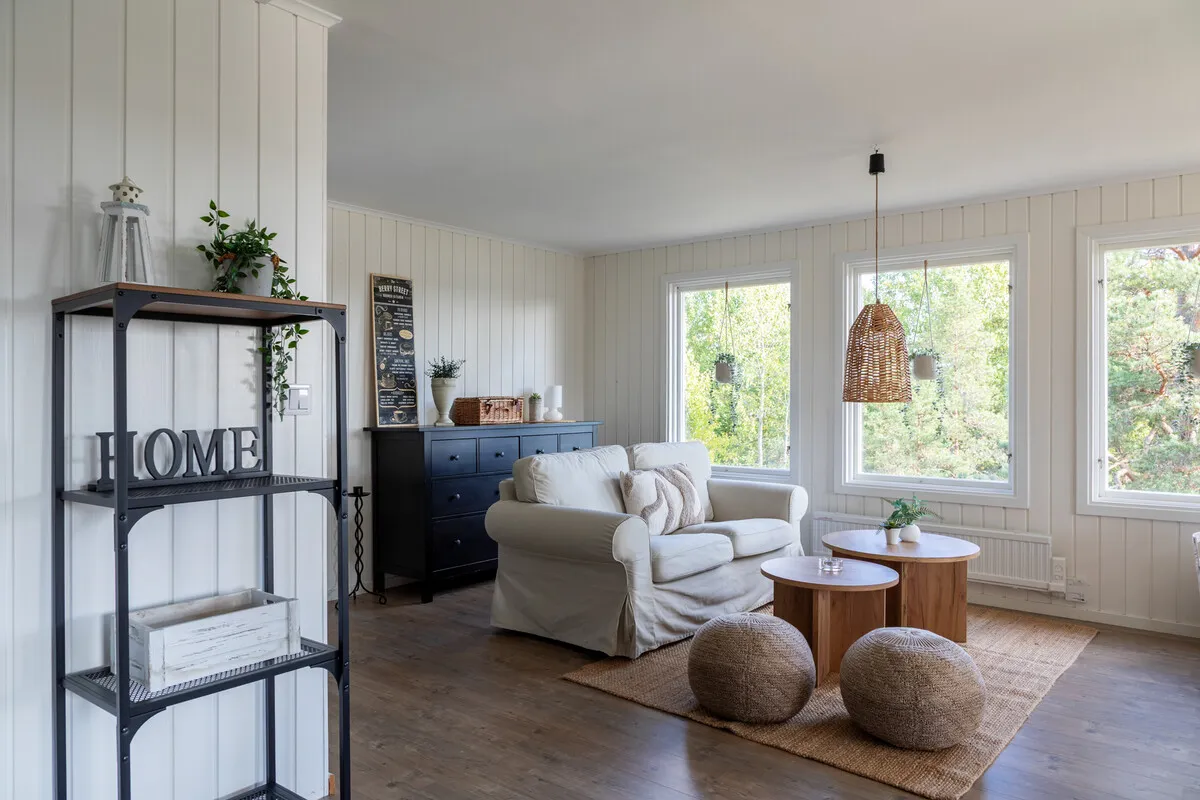 1970s Swedish Country House with Expansive Garden in Väddö - View image 10 of 34