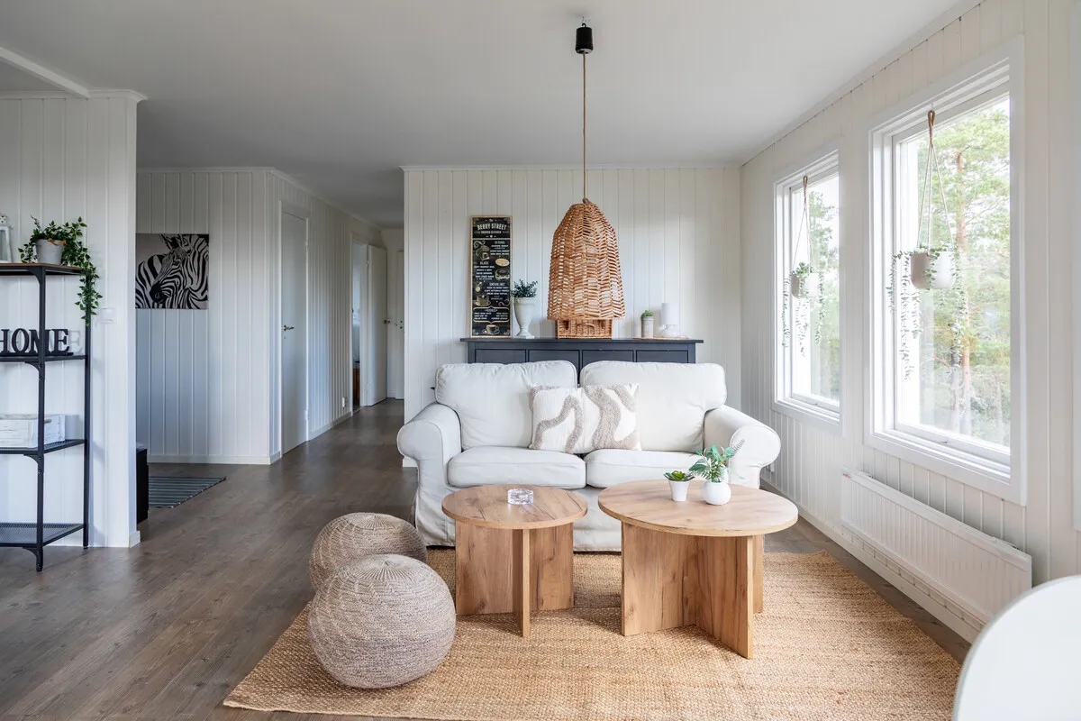 1970s Swedish Country House with Expansive Garden in Väddö - View image 11 of 34