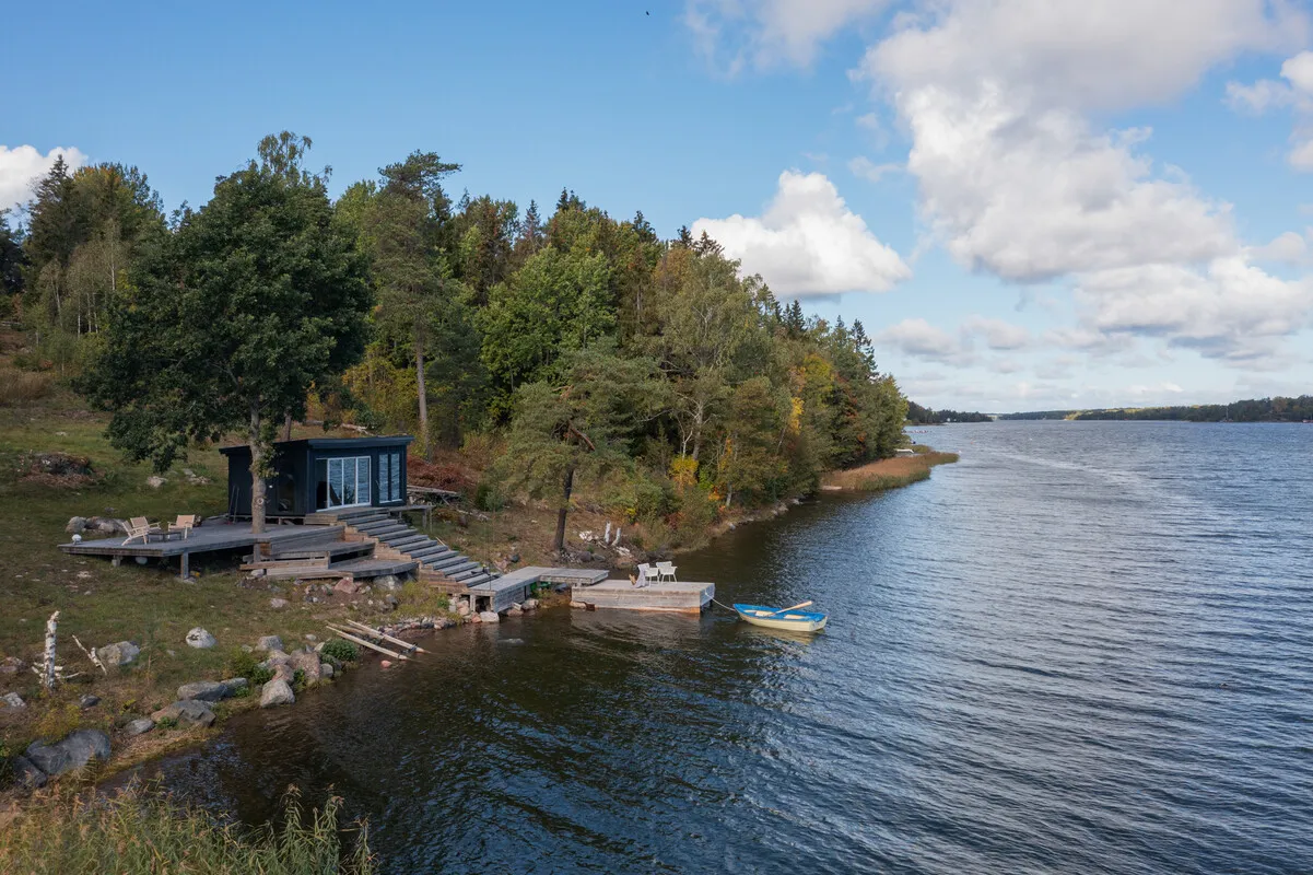 1970s Swedish Country House with Expansive Garden in Väddö - View image 27 of 34