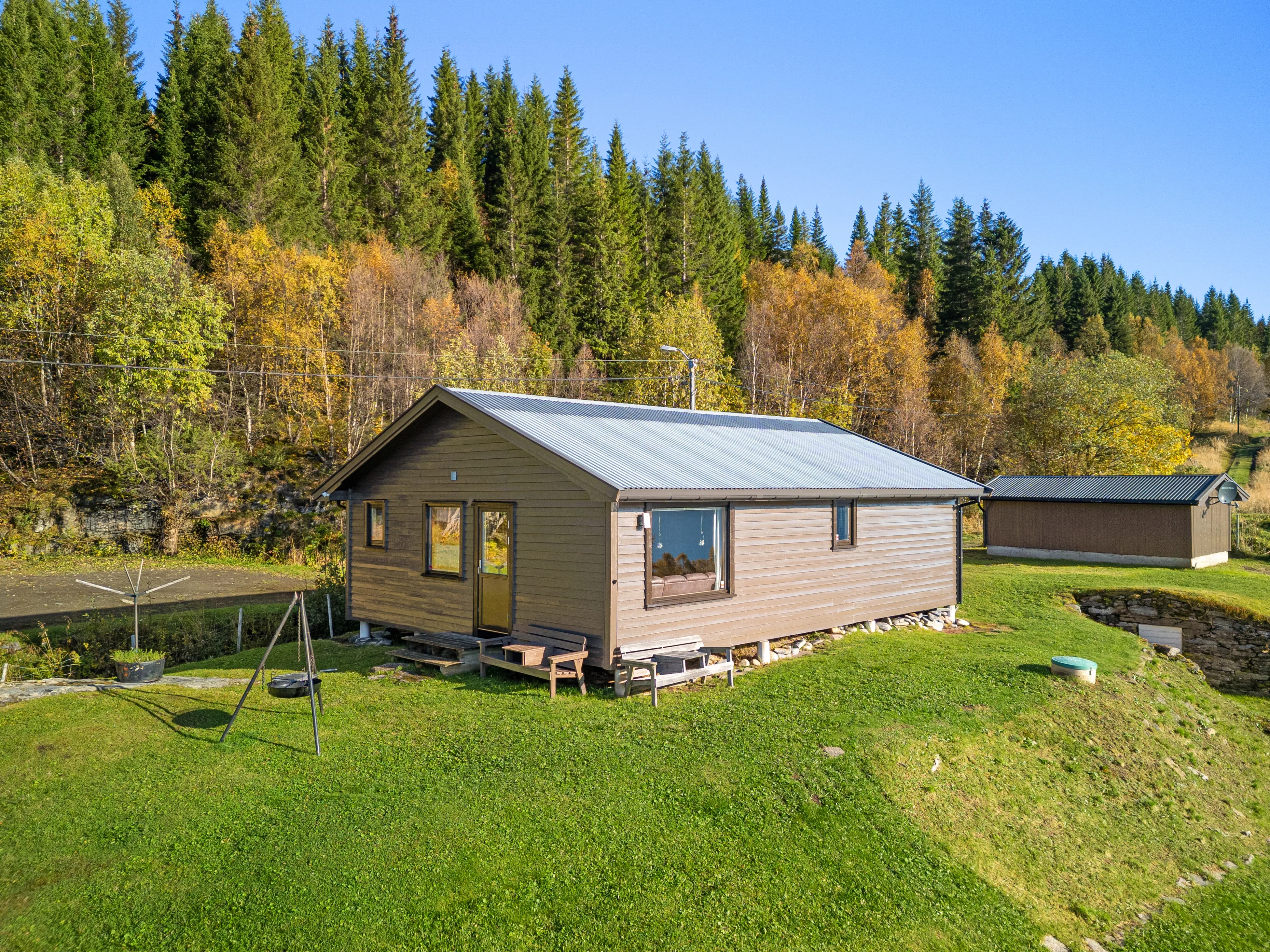 Maison en bord de mer avec parking dans le cadre paisible d'Andørja - Image 1