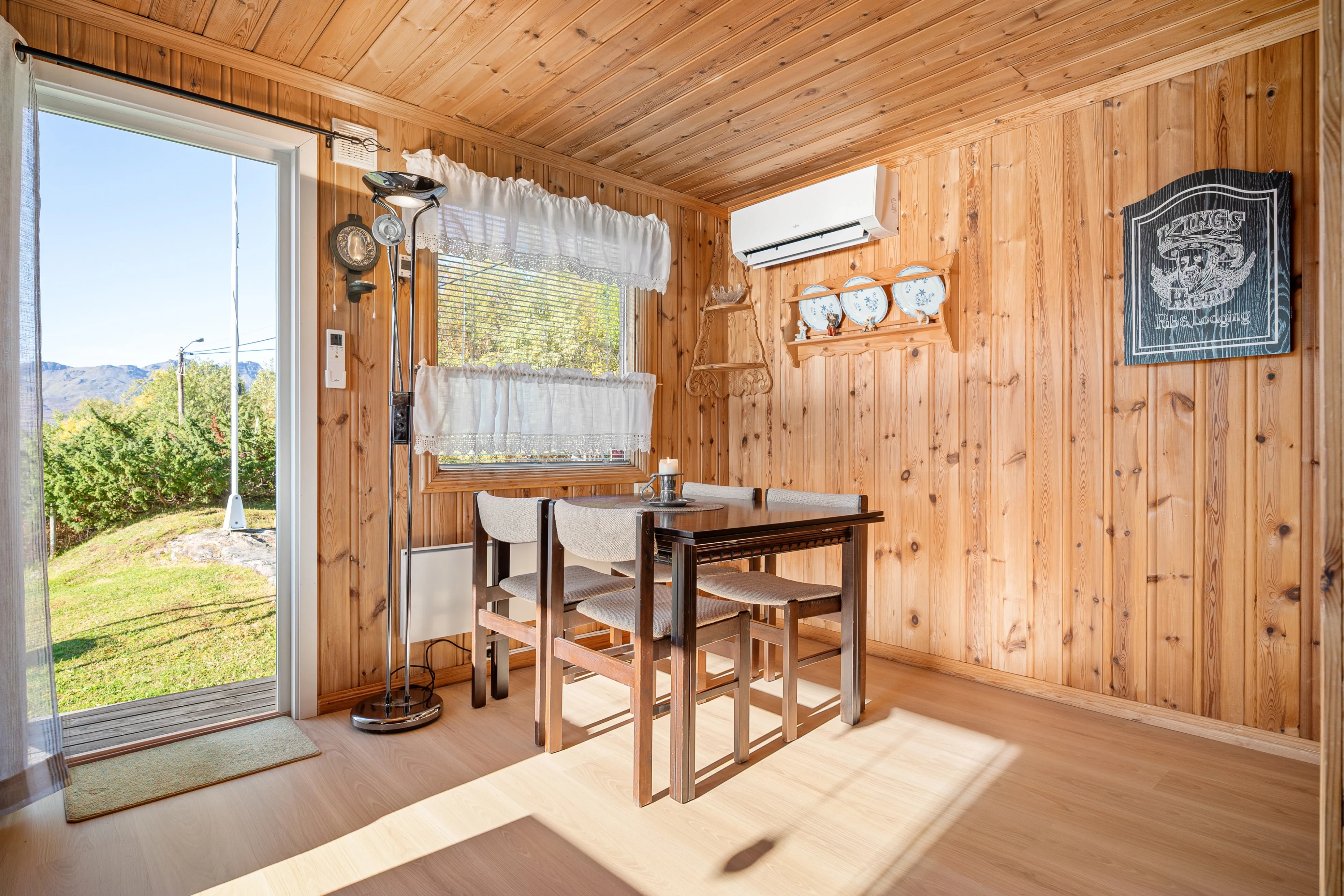 Maison en bord de mer avec parking dans le cadre paisible d'Andørja - Voir l'image 10 sur 40