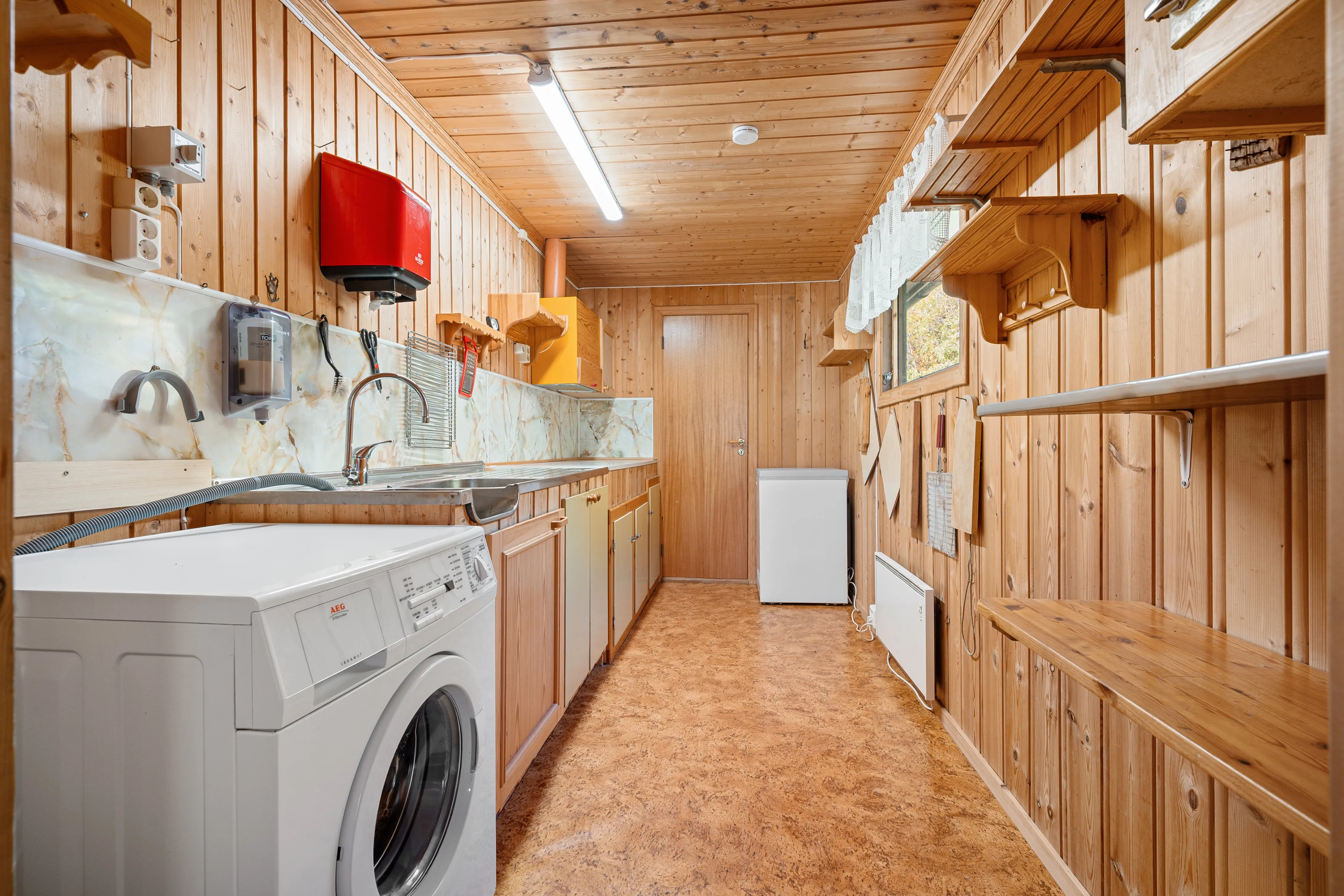 Maison en bord de mer avec parking dans le cadre paisible d'Andørja - Voir l'image 15 sur 40