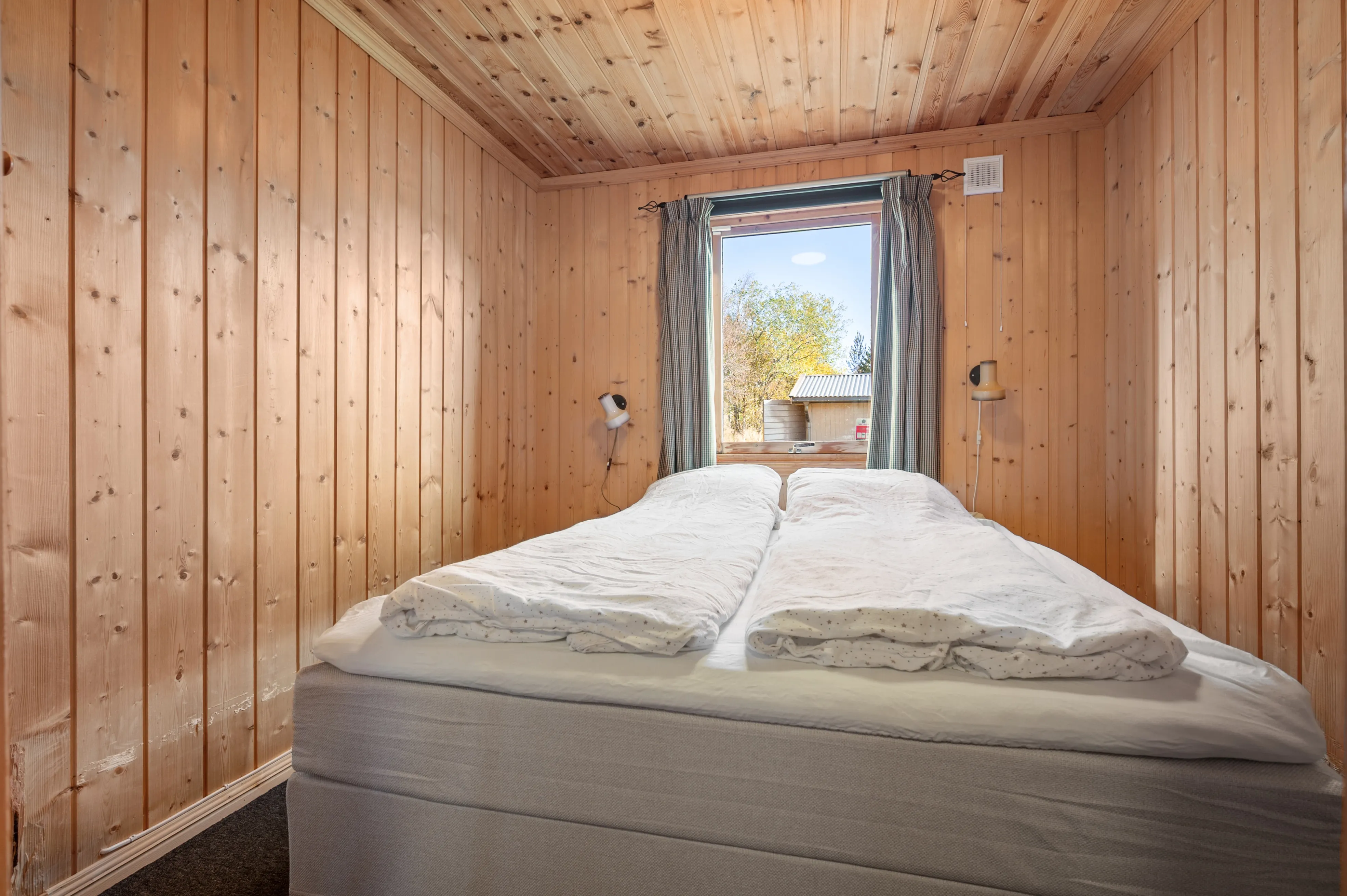 Maison en bord de mer avec parking dans le cadre paisible d'Andørja - Voir l'image 17 sur 40