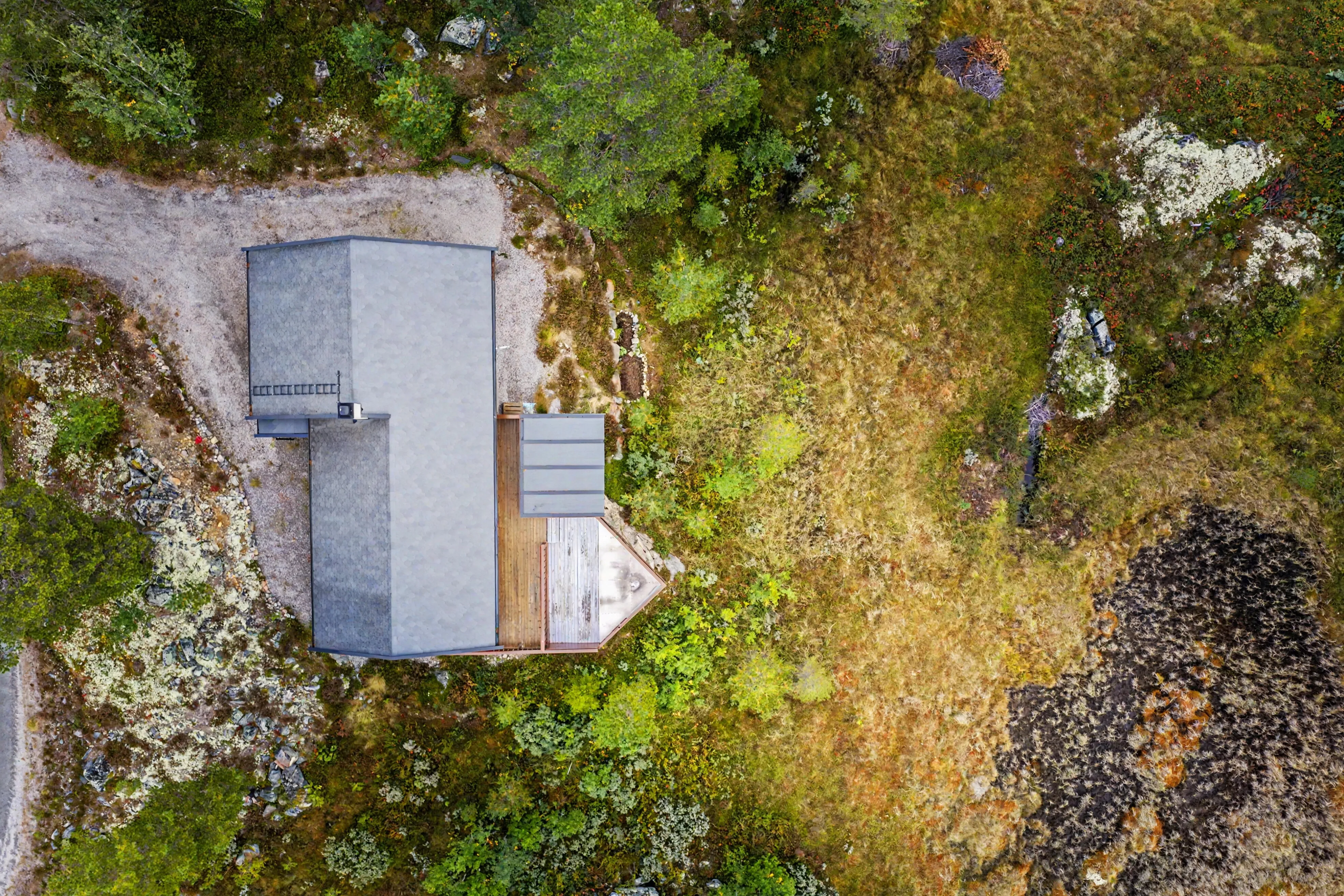 Modern 3-Bedroom Norwegian Cabin with Expansive Terrace in Nesbyen - View image 27 of 31
