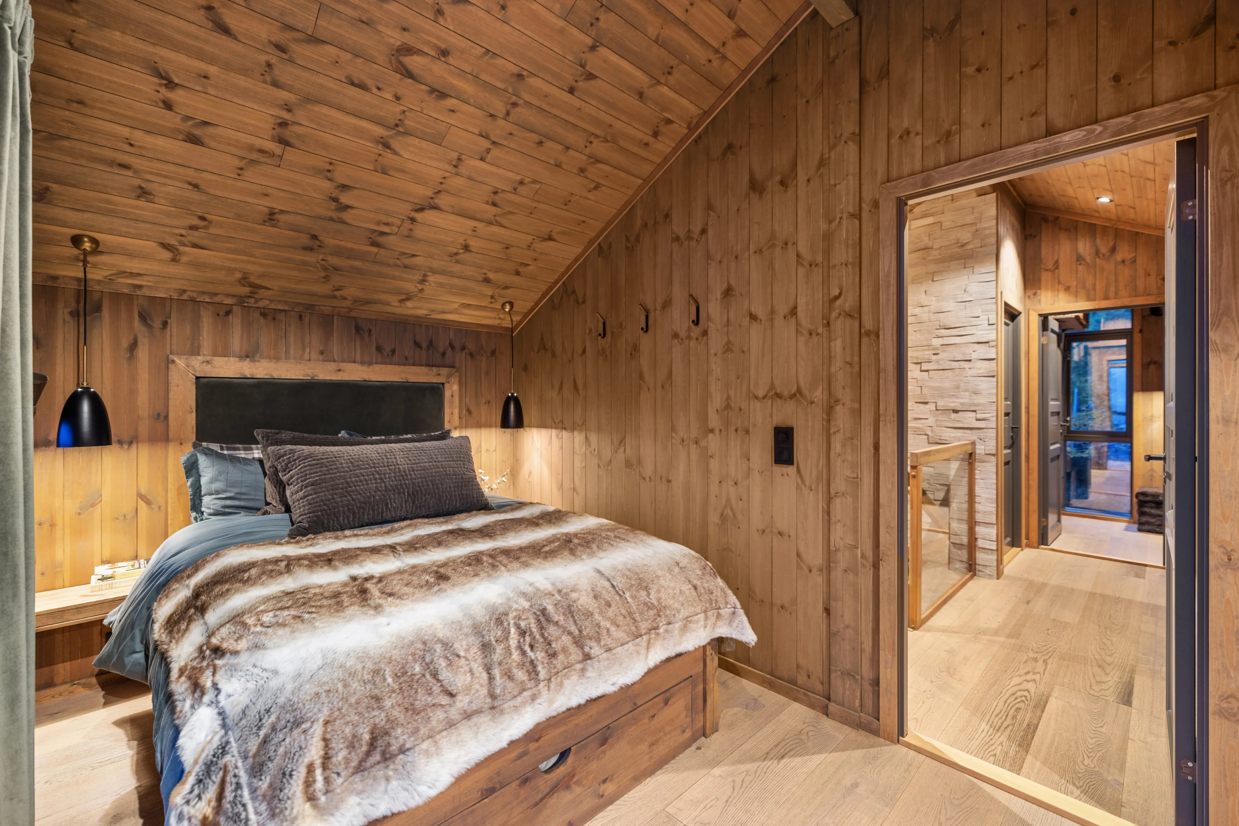 Modern 5-Bedroom Cabin in Birkenåsen with Jacuzzi, Sauna, and Large Garden - View image 23 of 41