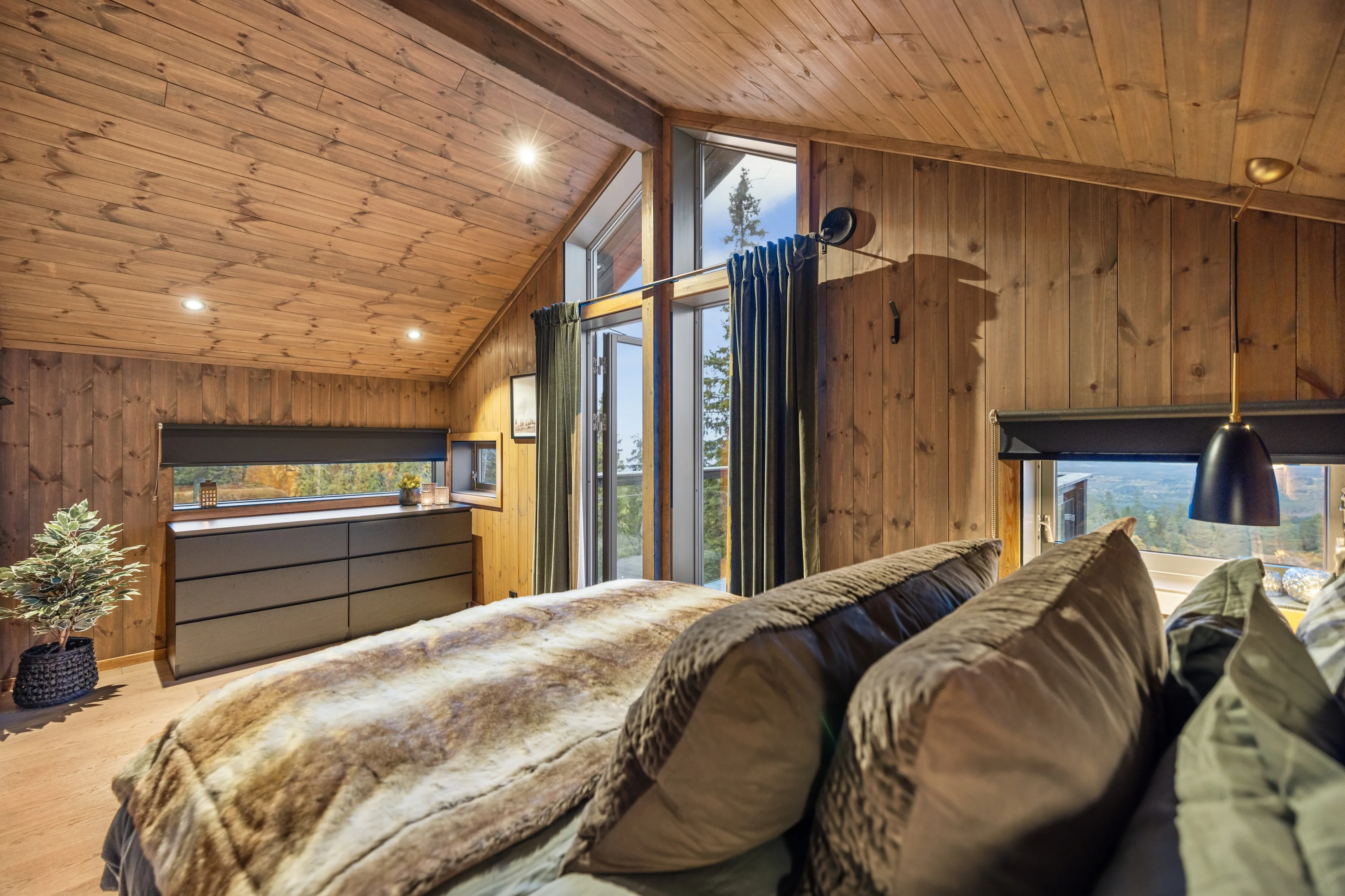Modern 5-Bedroom Cabin in Birkenåsen with Jacuzzi, Sauna, and Large Garden - View image 24 of 41