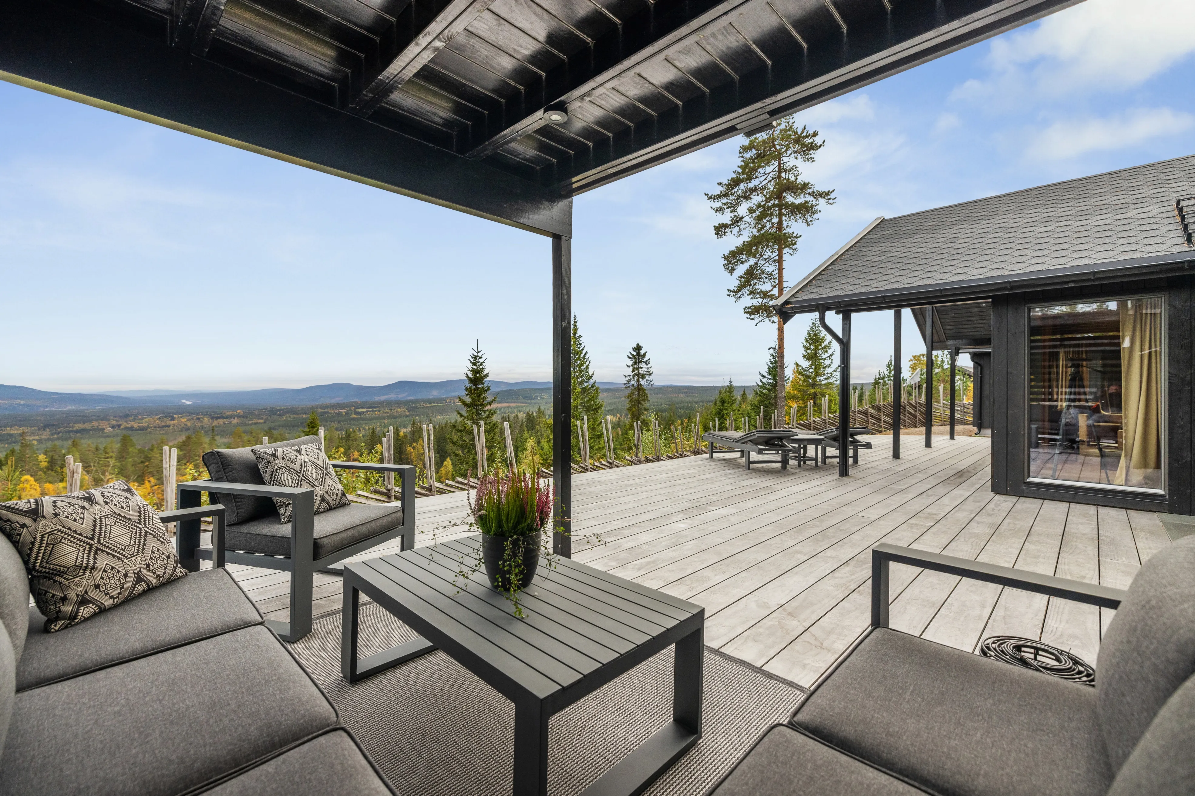 Modern 5-Bedroom Cabin in Birkenåsen with Jacuzzi, Sauna, and Large Garden - View image 28 of 41