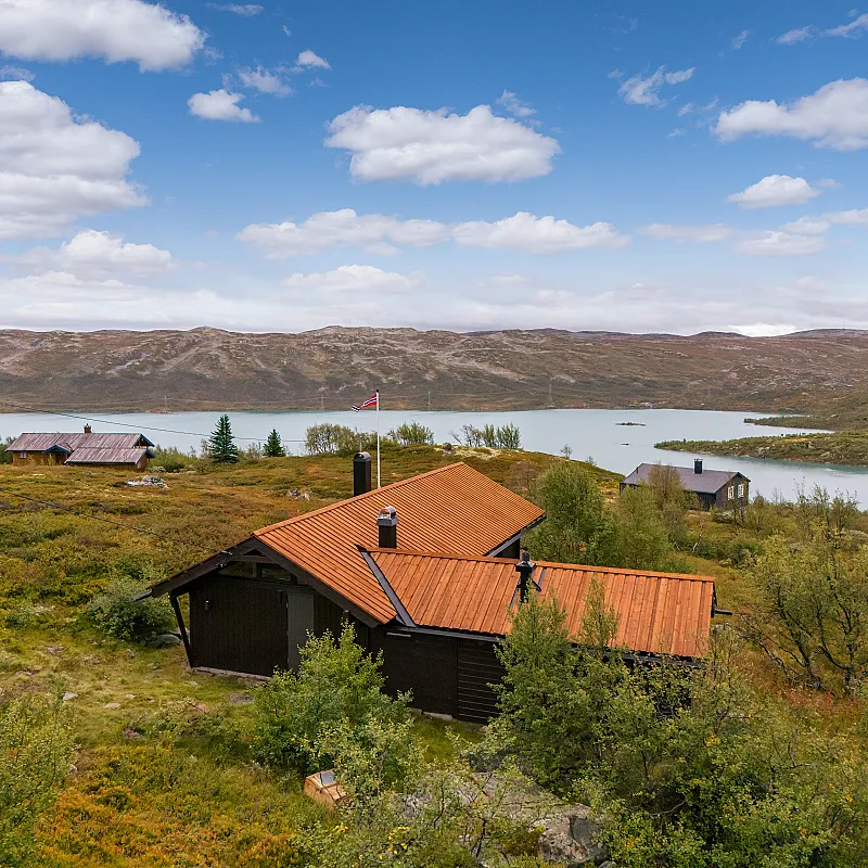 1970s 4-Bedroom Cabin in Norway's Scenic Viken with Expansive Grounds