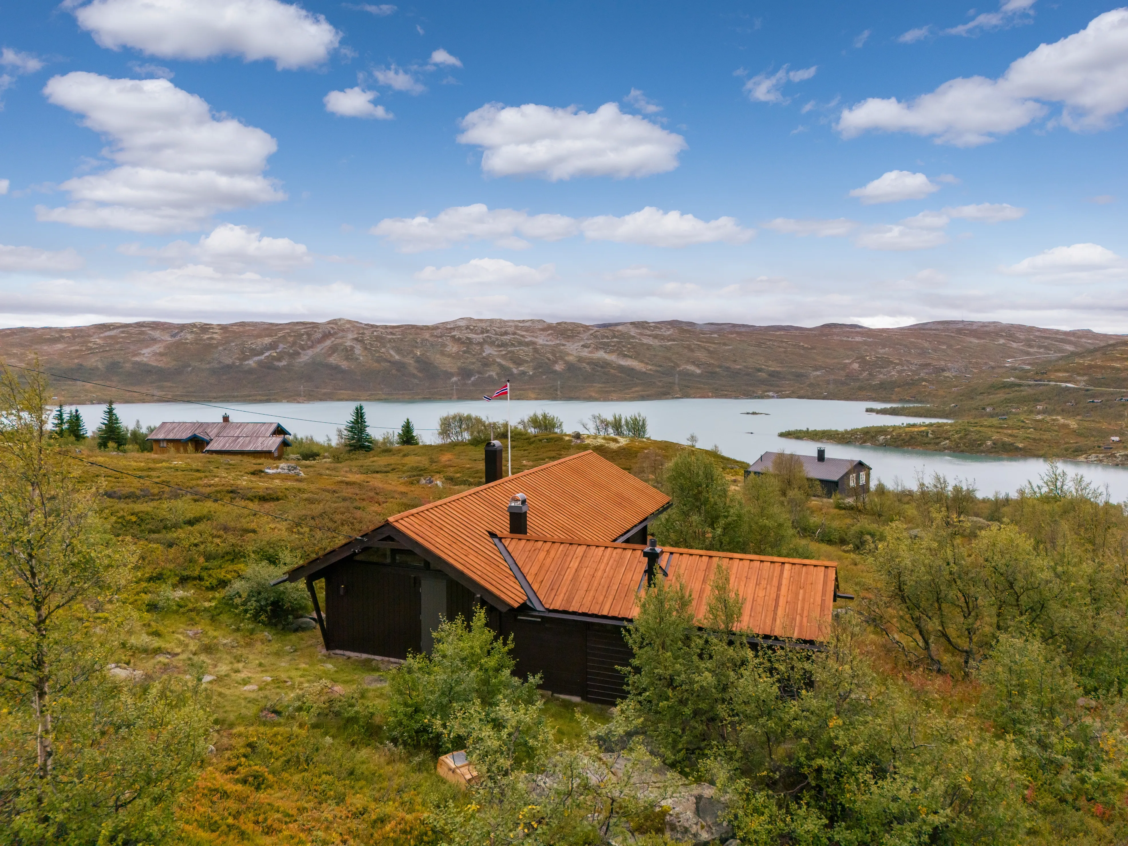 1970s 4-Bedroom Cabin in Norway's Scenic Viken with Expansive Grounds - Image 1