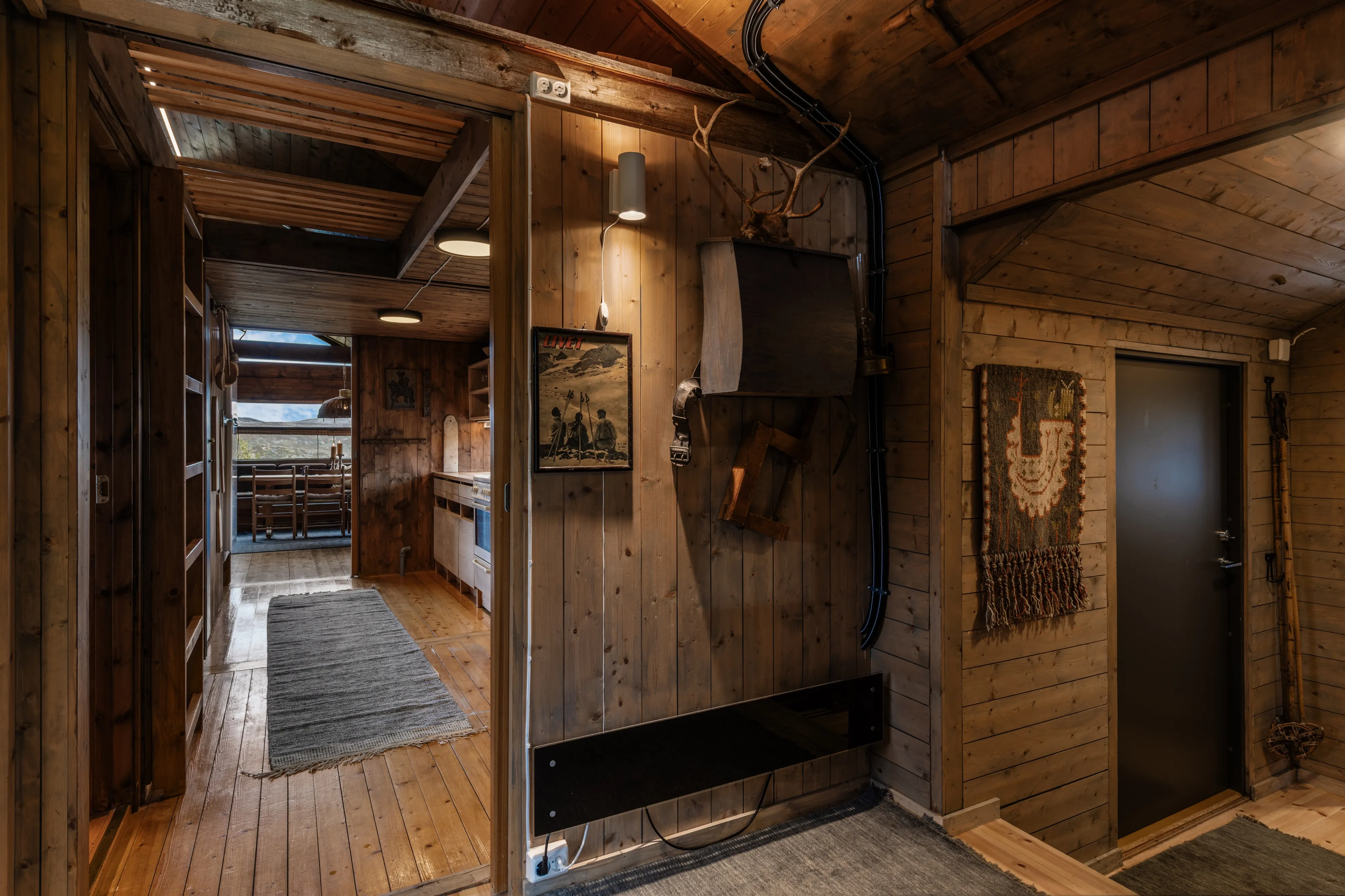 1970s 4-Bedroom Cabin in Norway's Scenic Viken with Expansive Grounds - View image 15 of 49