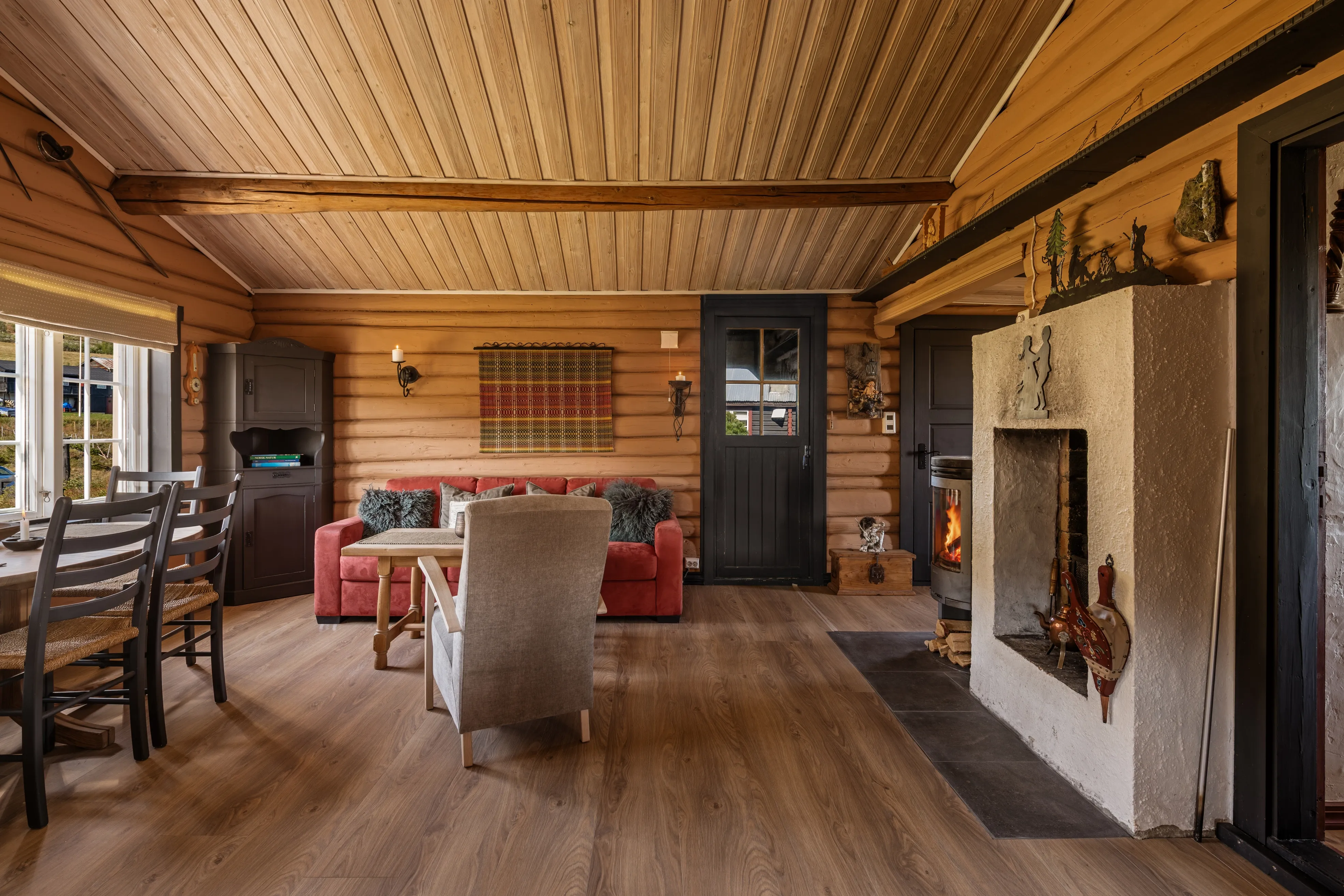 1940s Cabin Retreat with Annex and Garden in Scenic Nesbyen, Norway - View image 14 of 44